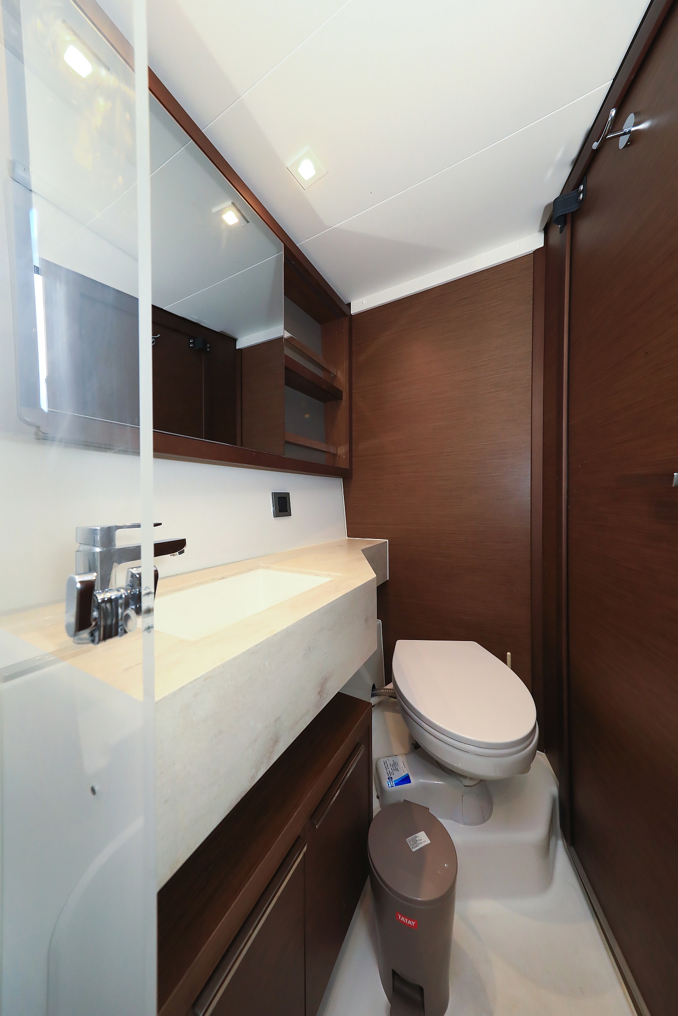 Lagoon 46 — photo 20