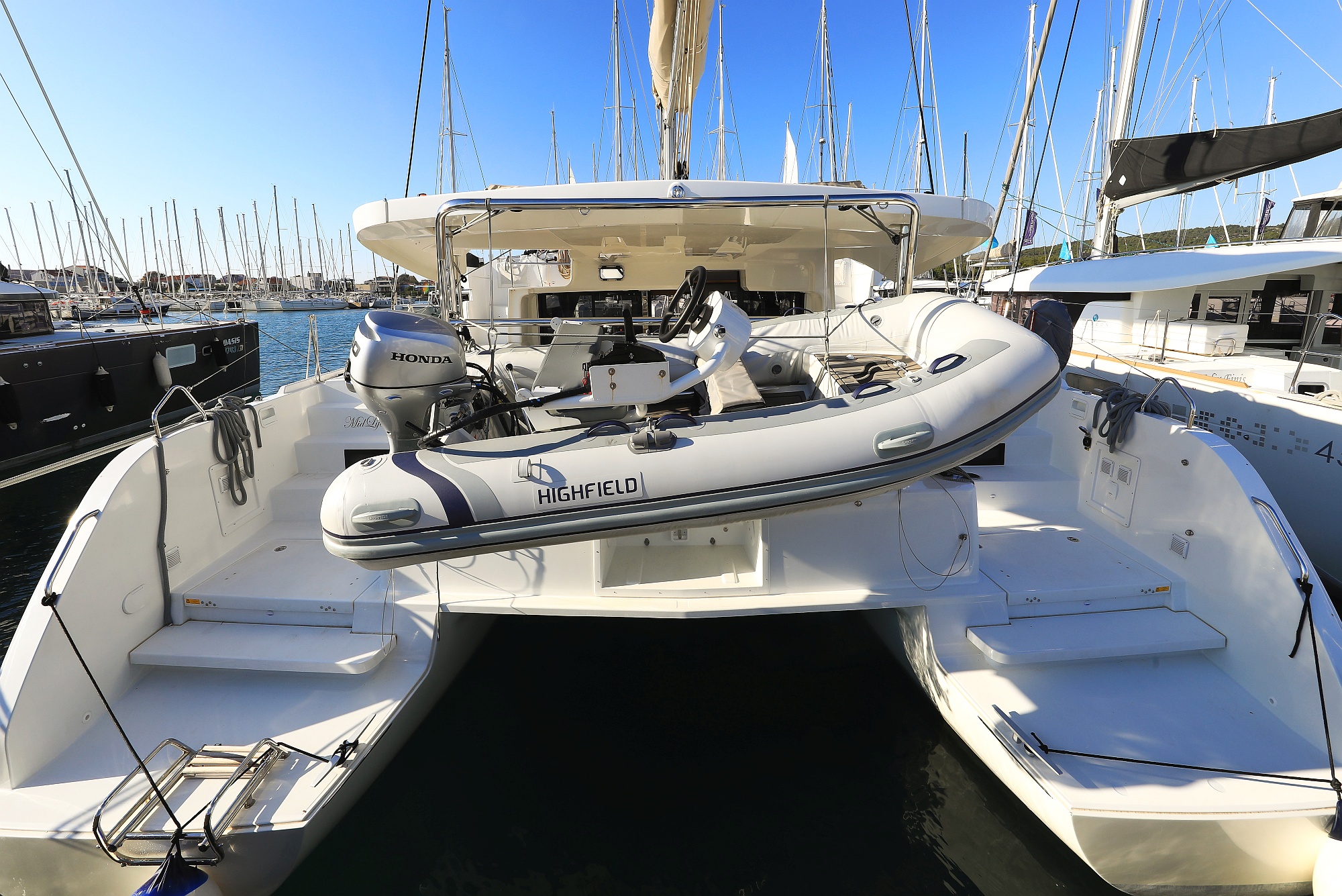 Lagoon 46 — photo 26