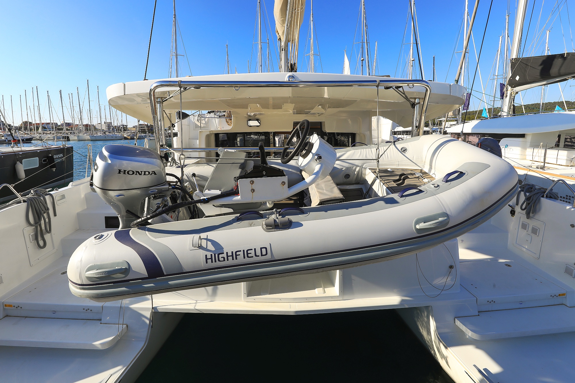 Lagoon 46 — photo 31