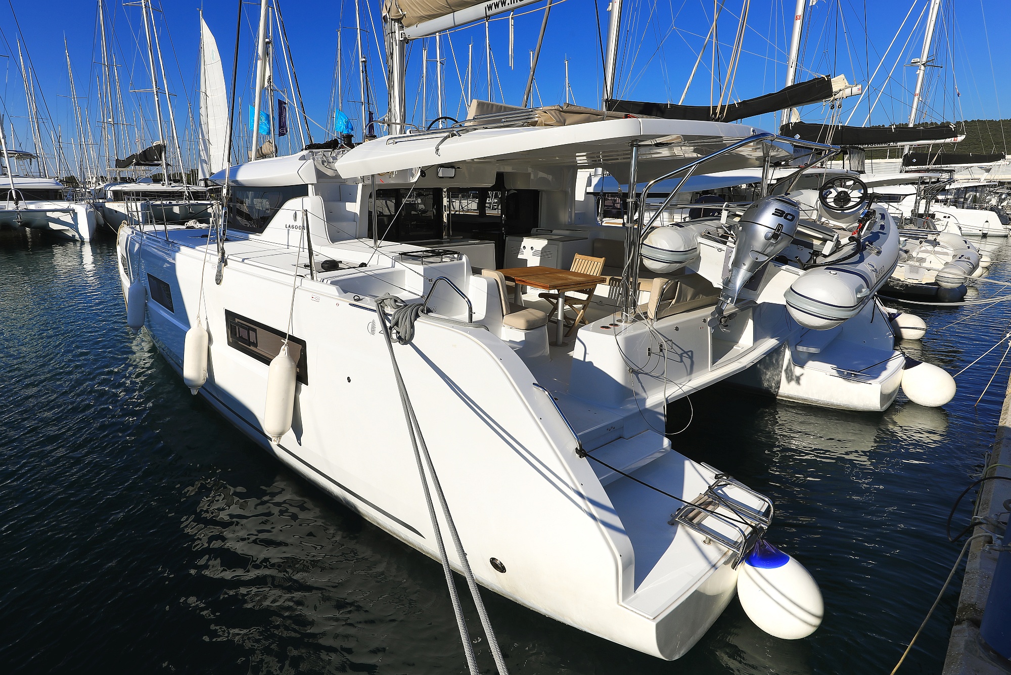 Lagoon 46 — photo 11