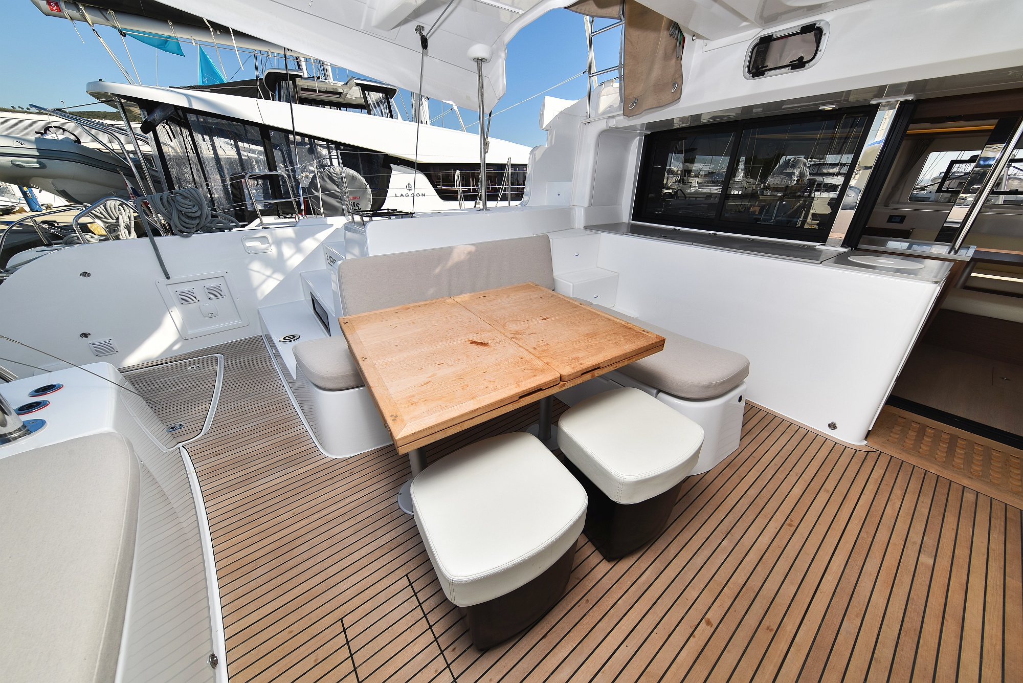 Lagoon 46 — photo 9