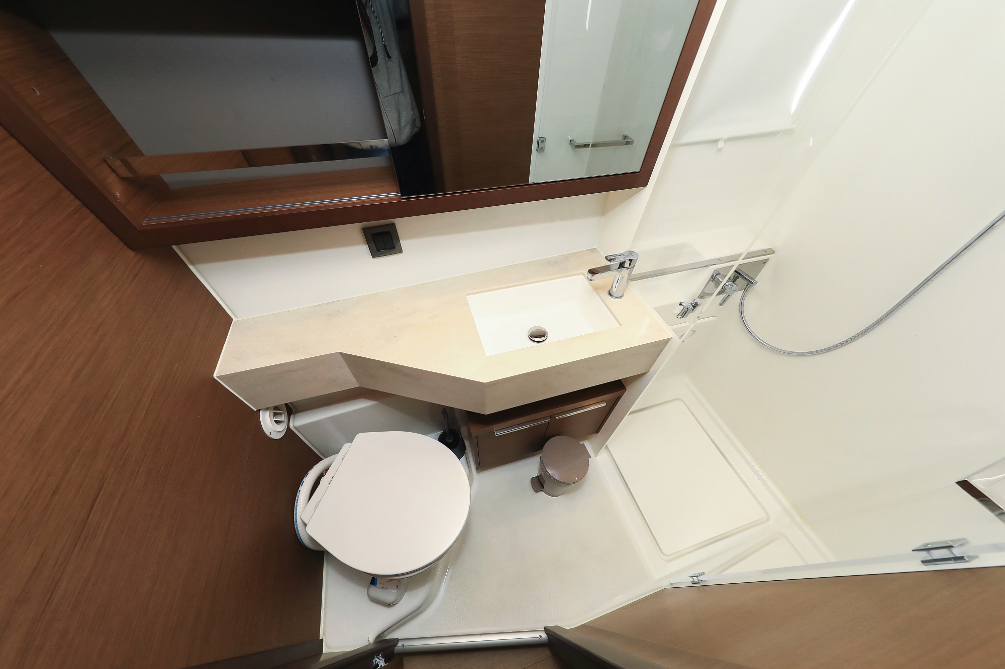 Lagoon 46 — photo 12