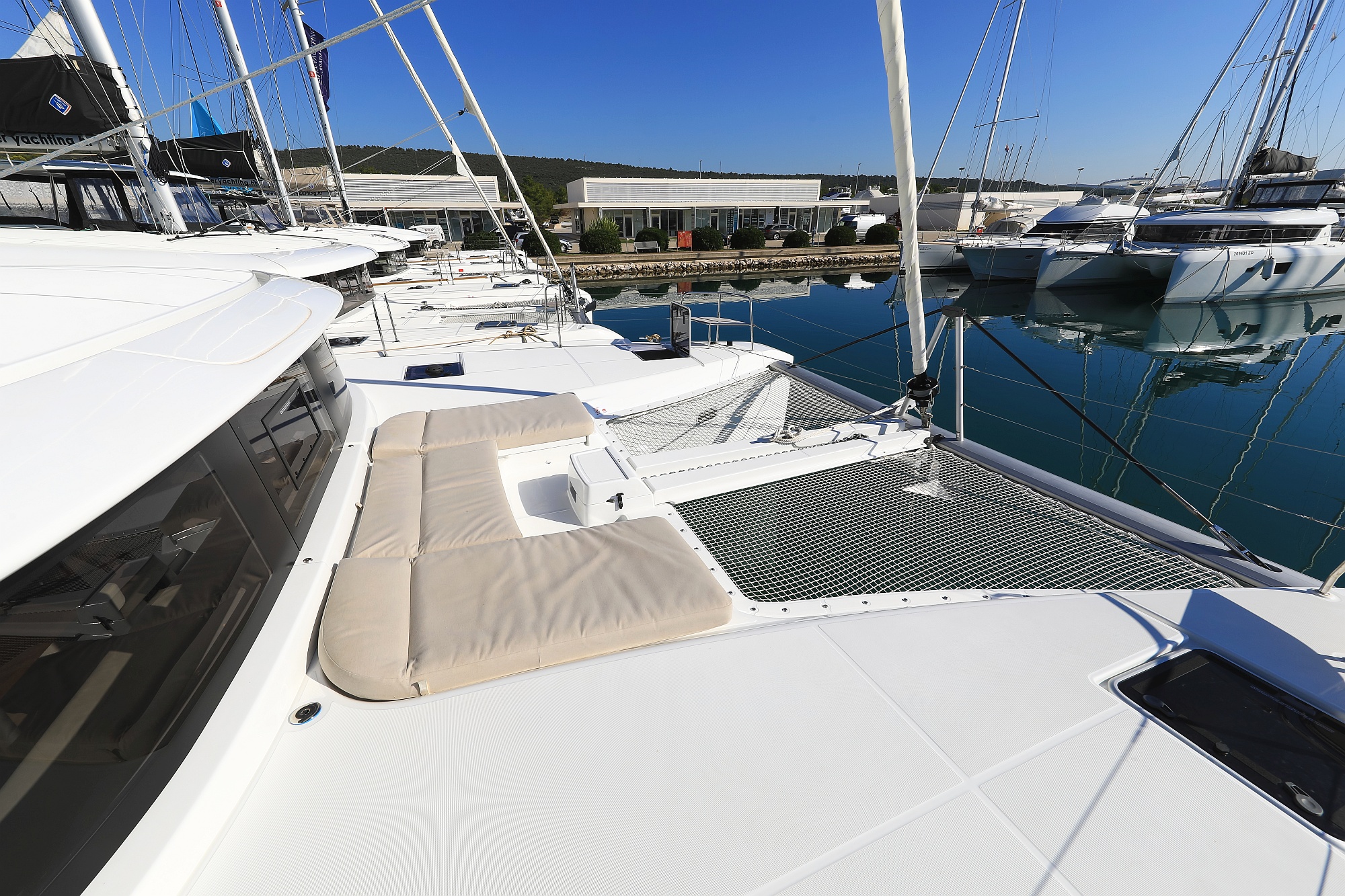 Lagoon 46 — photo 28