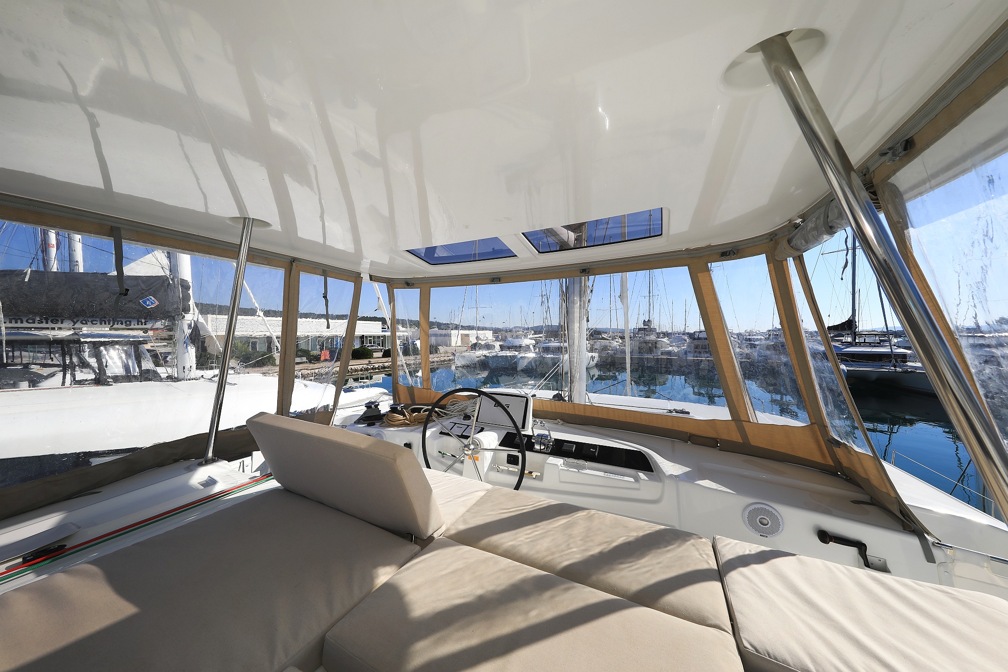 Lagoon 46 — photo 21