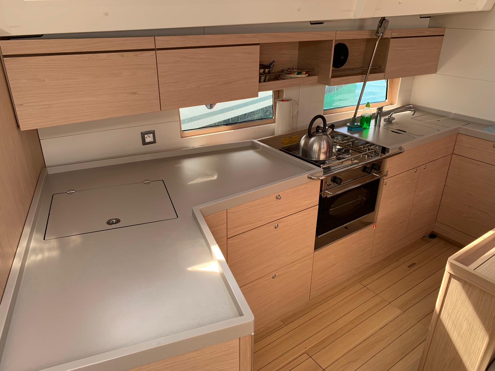 Oceanis 46.1 — photo 11