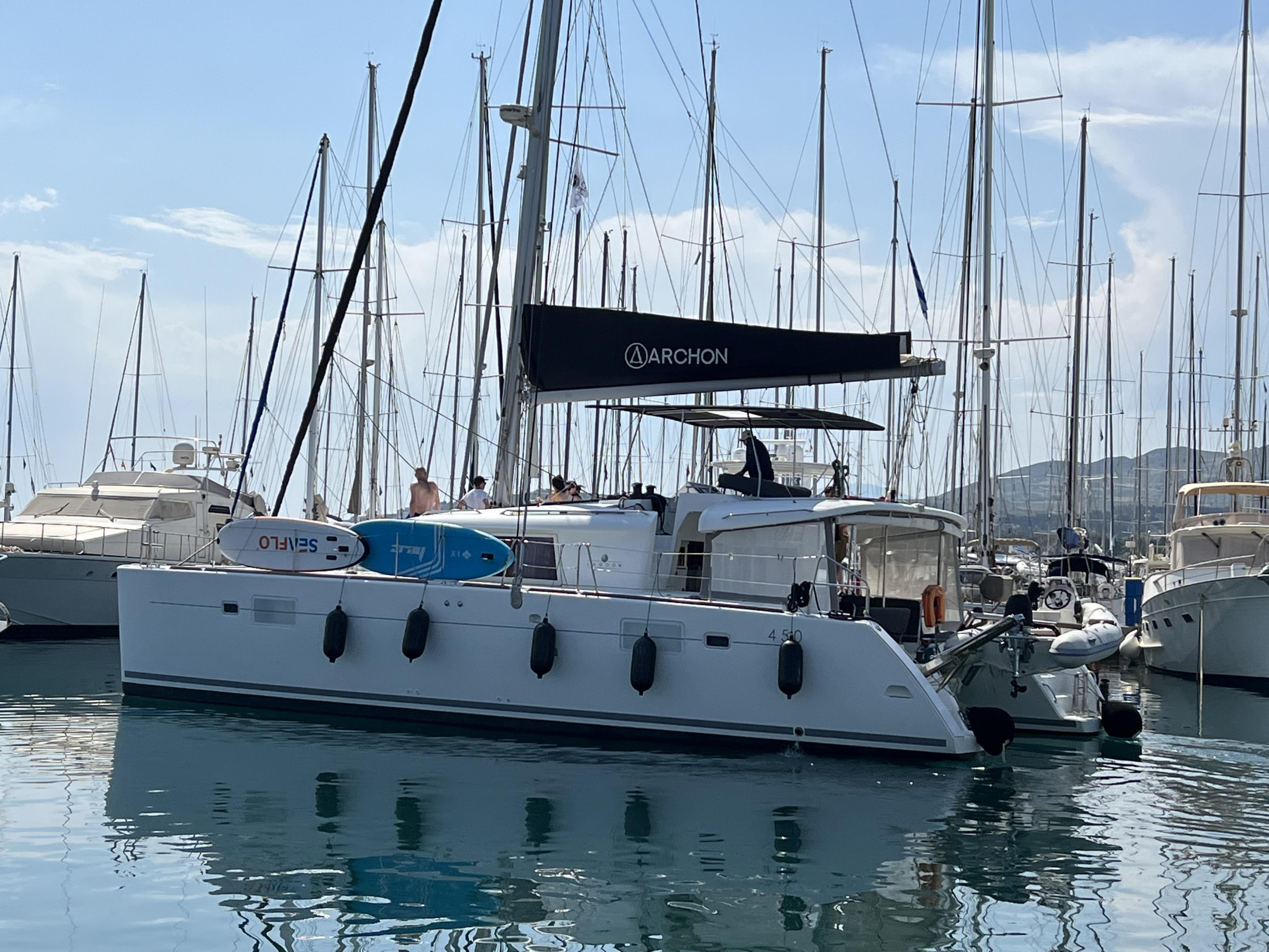Lagoon 450 Flybridge — photo 4