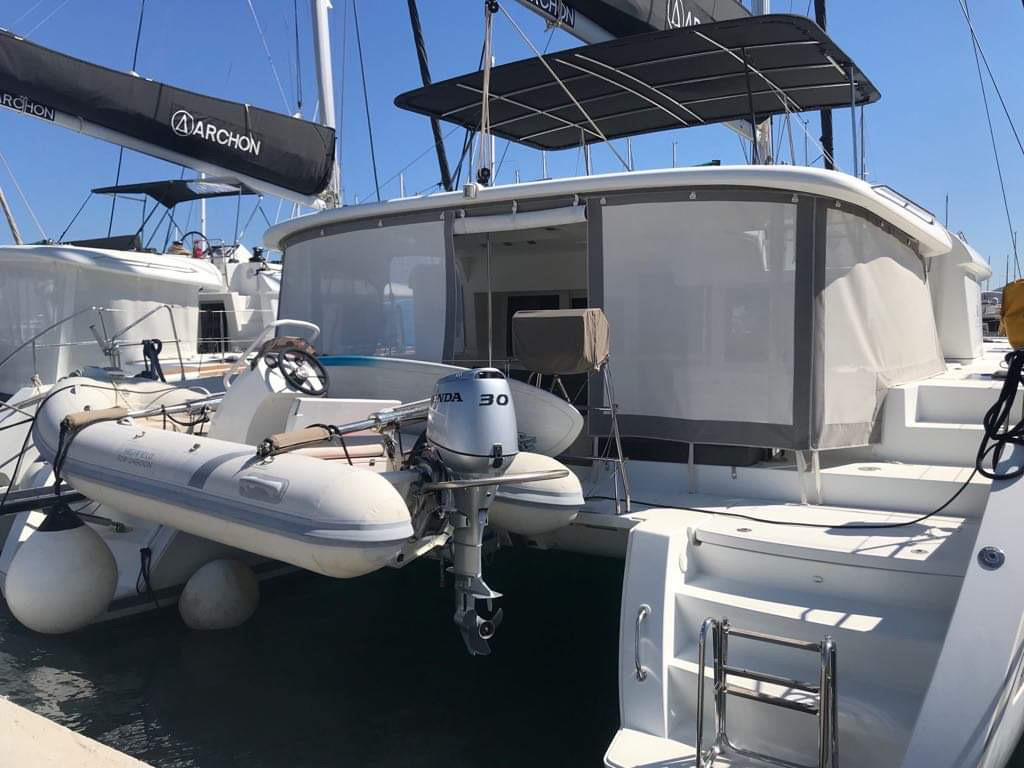 Lagoon 450 Flybridge — photo 10