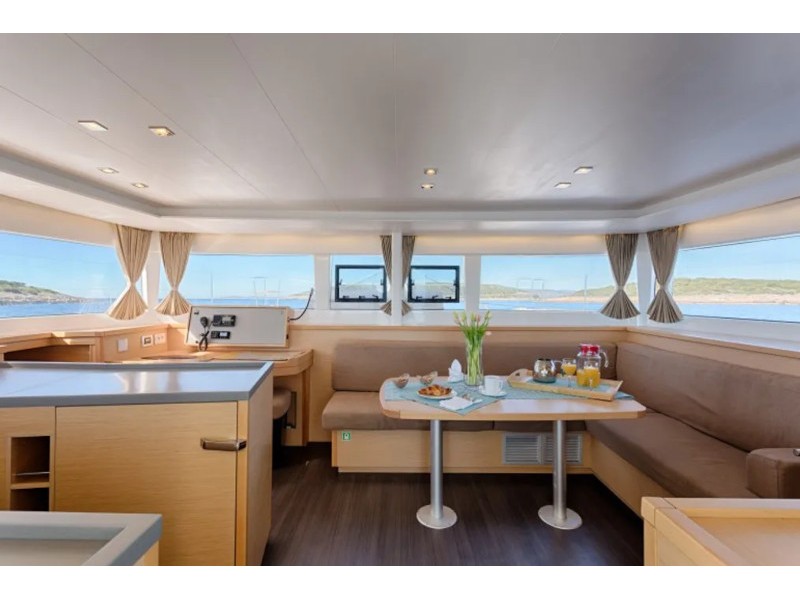 Lagoon 450 F Luxury — photo 2