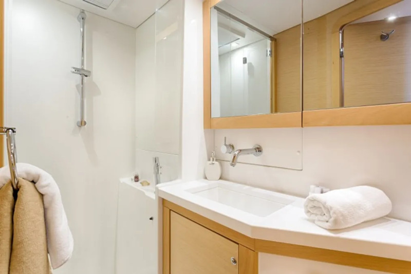 Lagoon 450 F Luxury — photo 8