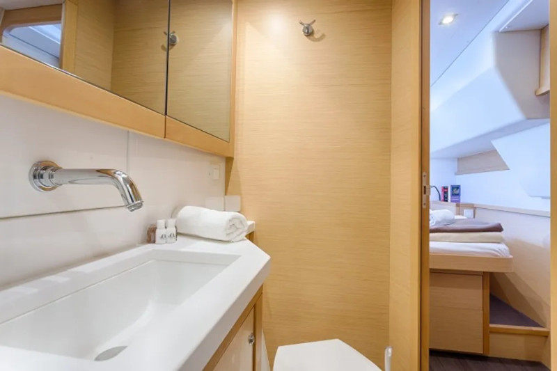 Lagoon 450 F Luxury — photo 9