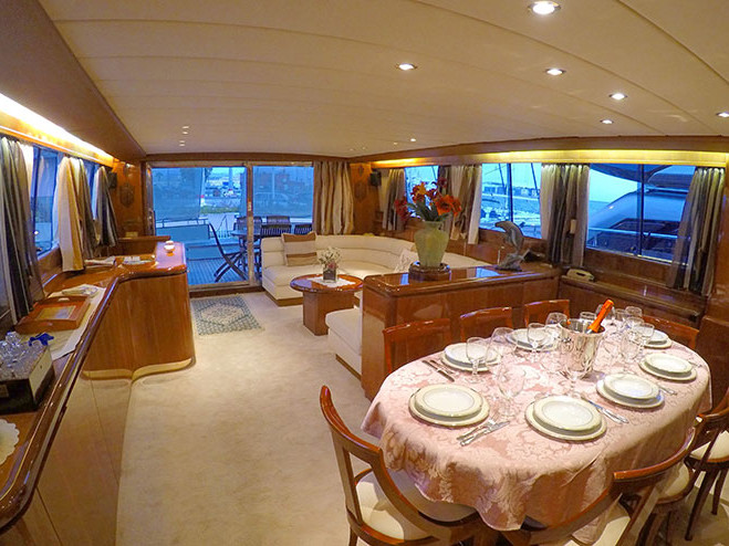 Falcon 76 — photo 7