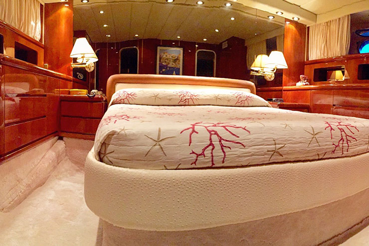 Falcon 76 — photo 6