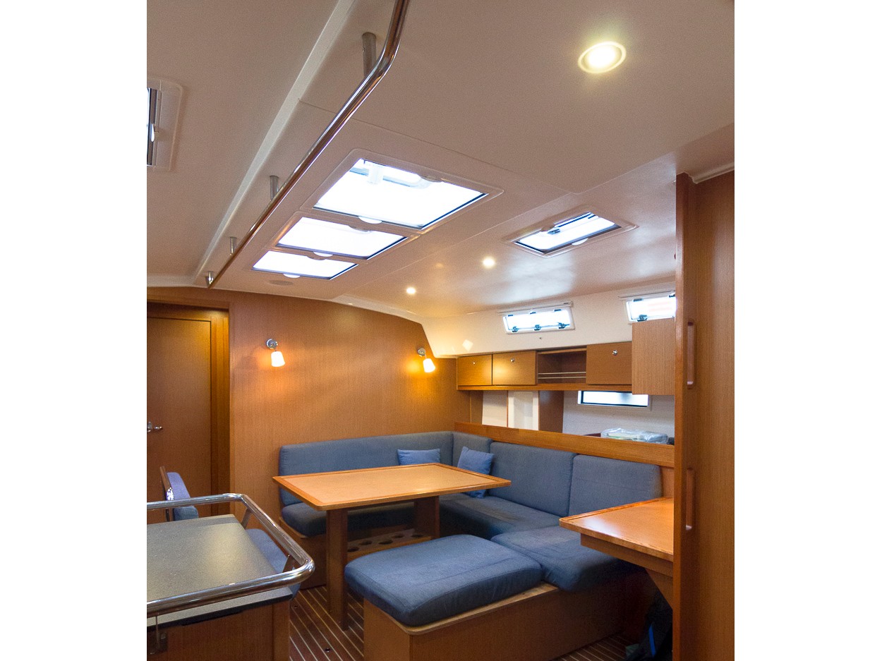 Bavaria 45 Cruiser — photo 3