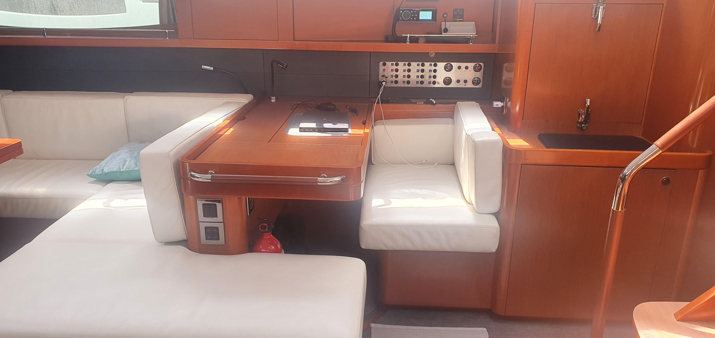 Oceanis 60 — photo 10