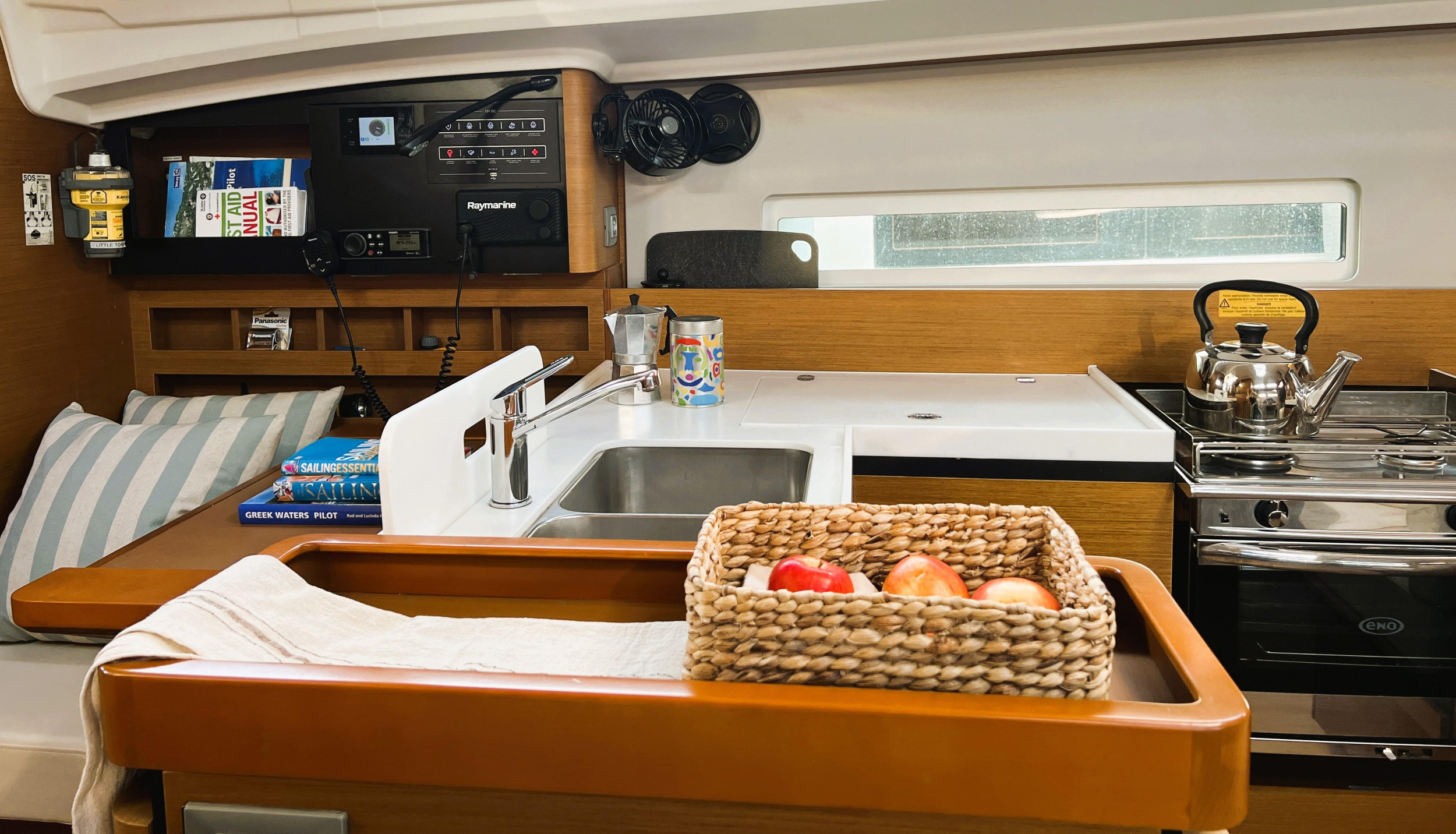 Sun Odyssey 410 — photo 12
