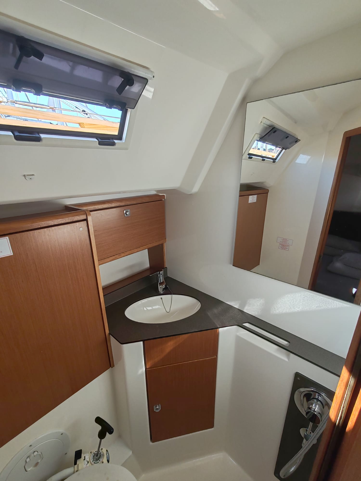 Bavaria Cruiser 46 — photo 6