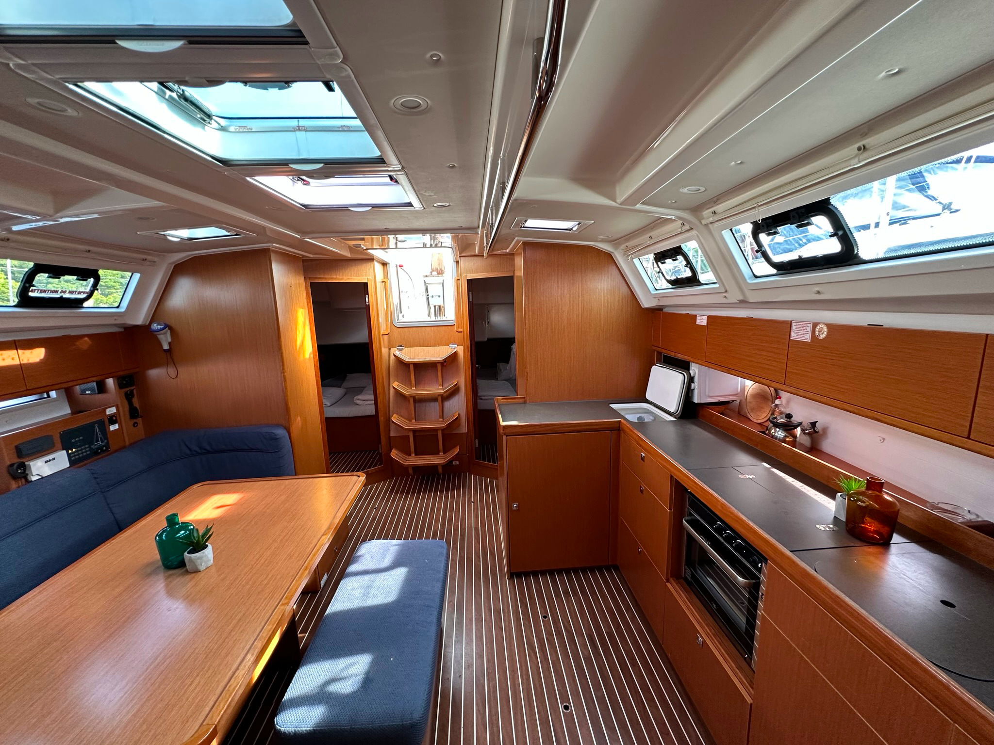Bavaria Cruiser 46 — photo 11
