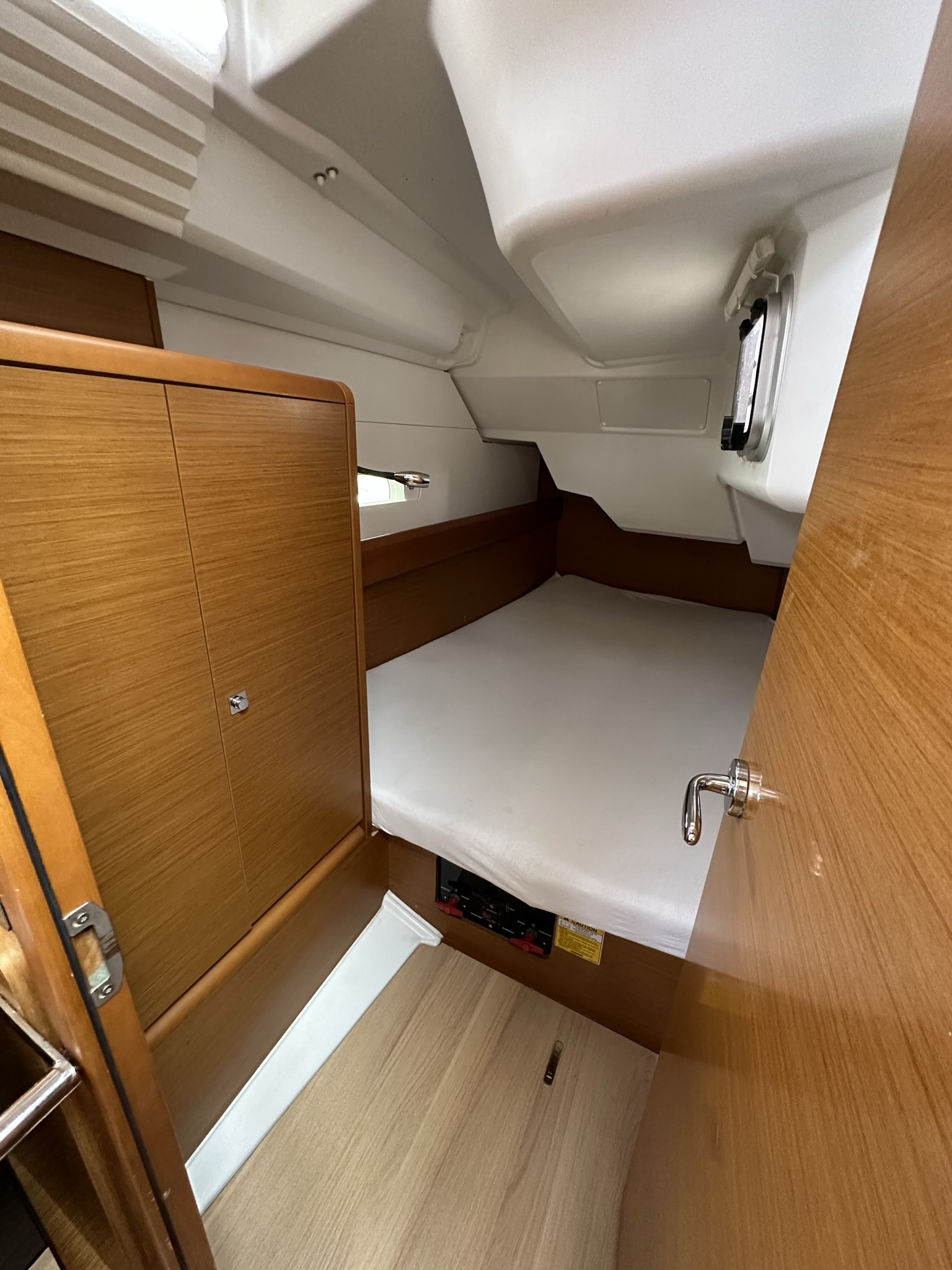 Sun Odyssey 389 — photo 4
