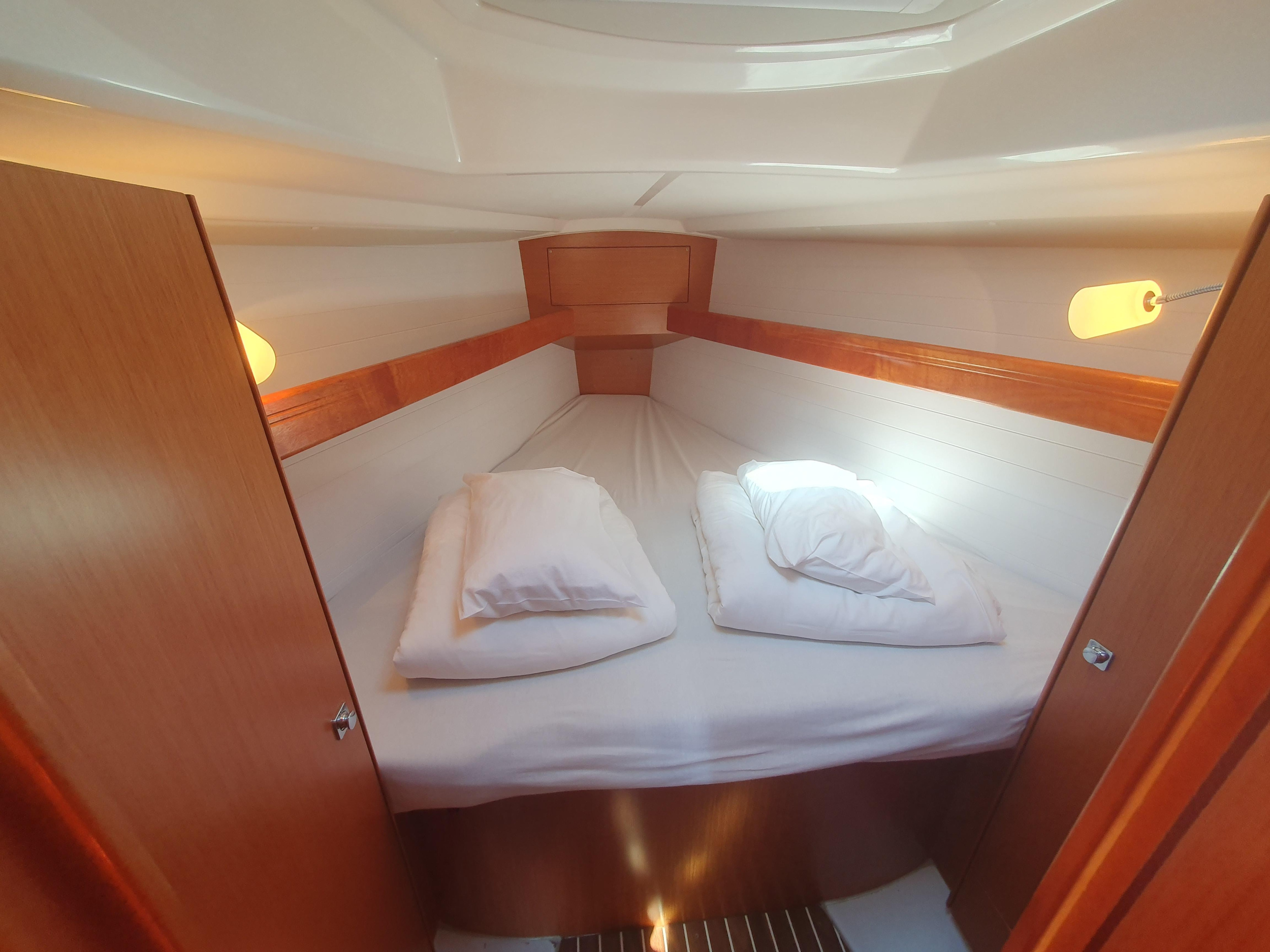 Bavaria Cruiser 34 — photo 7