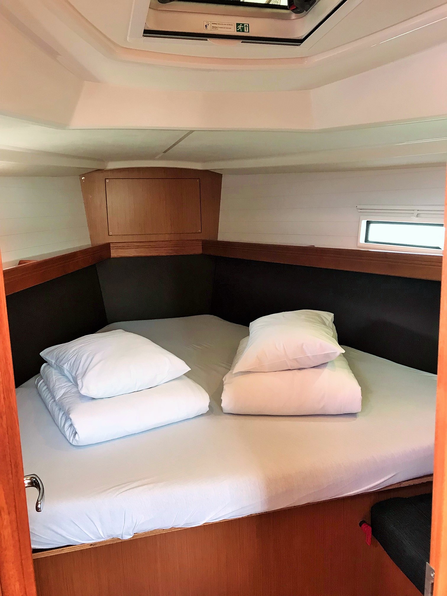Bavaria Cruiser 34 — photo 12