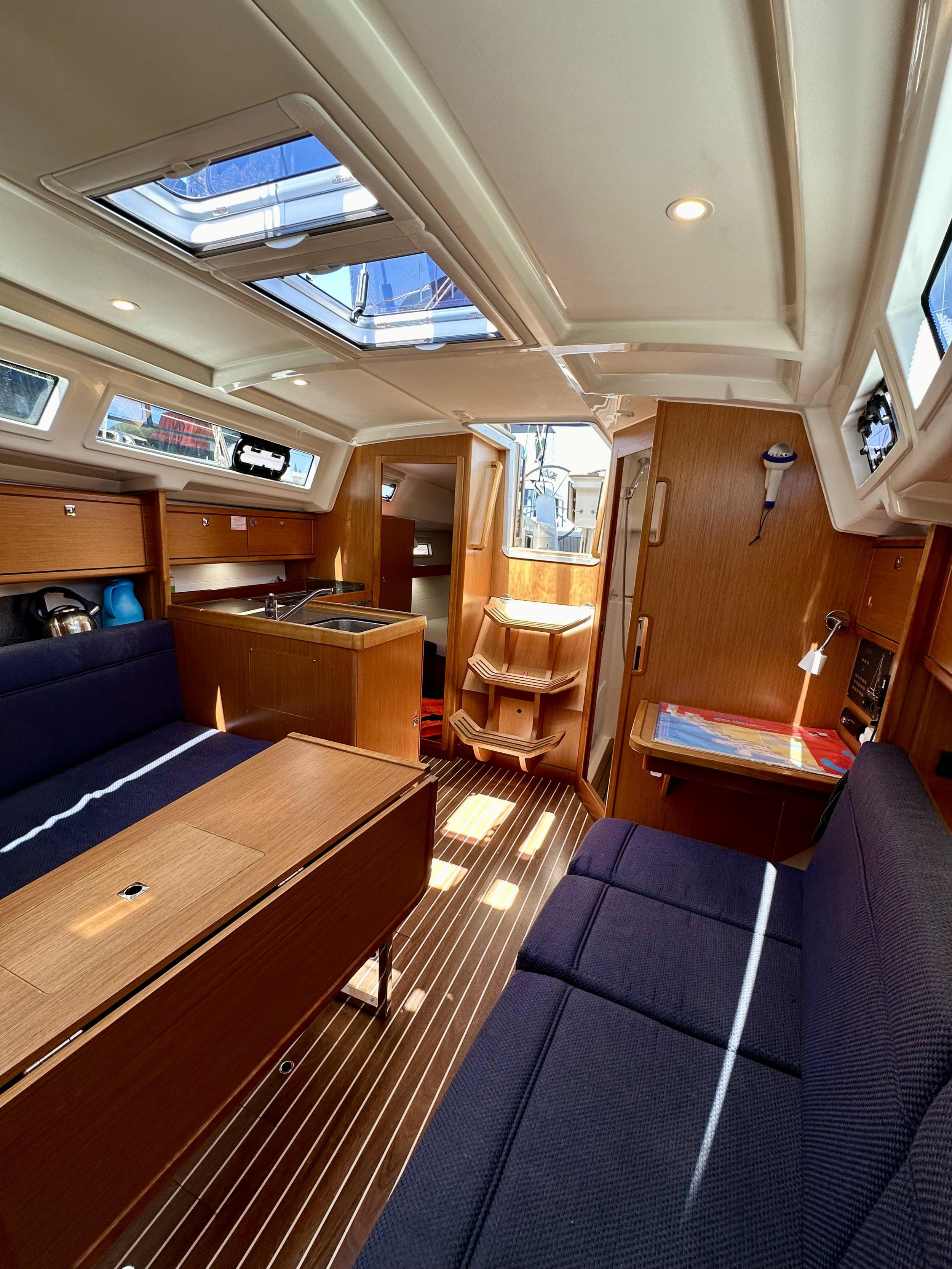 Bavaria Cruiser 34 — photo 10