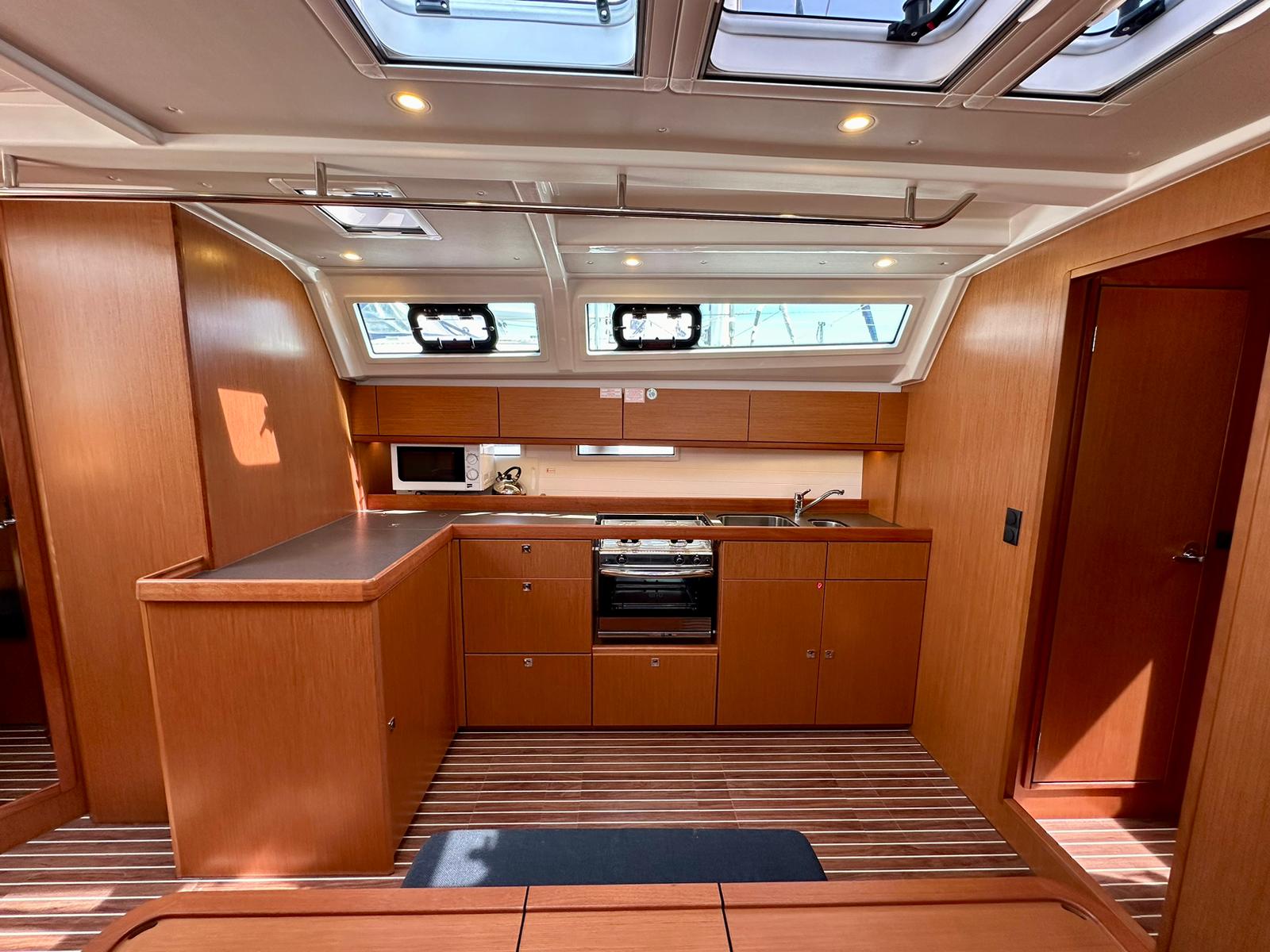 Bavaria Cruiser 46 — photo 8