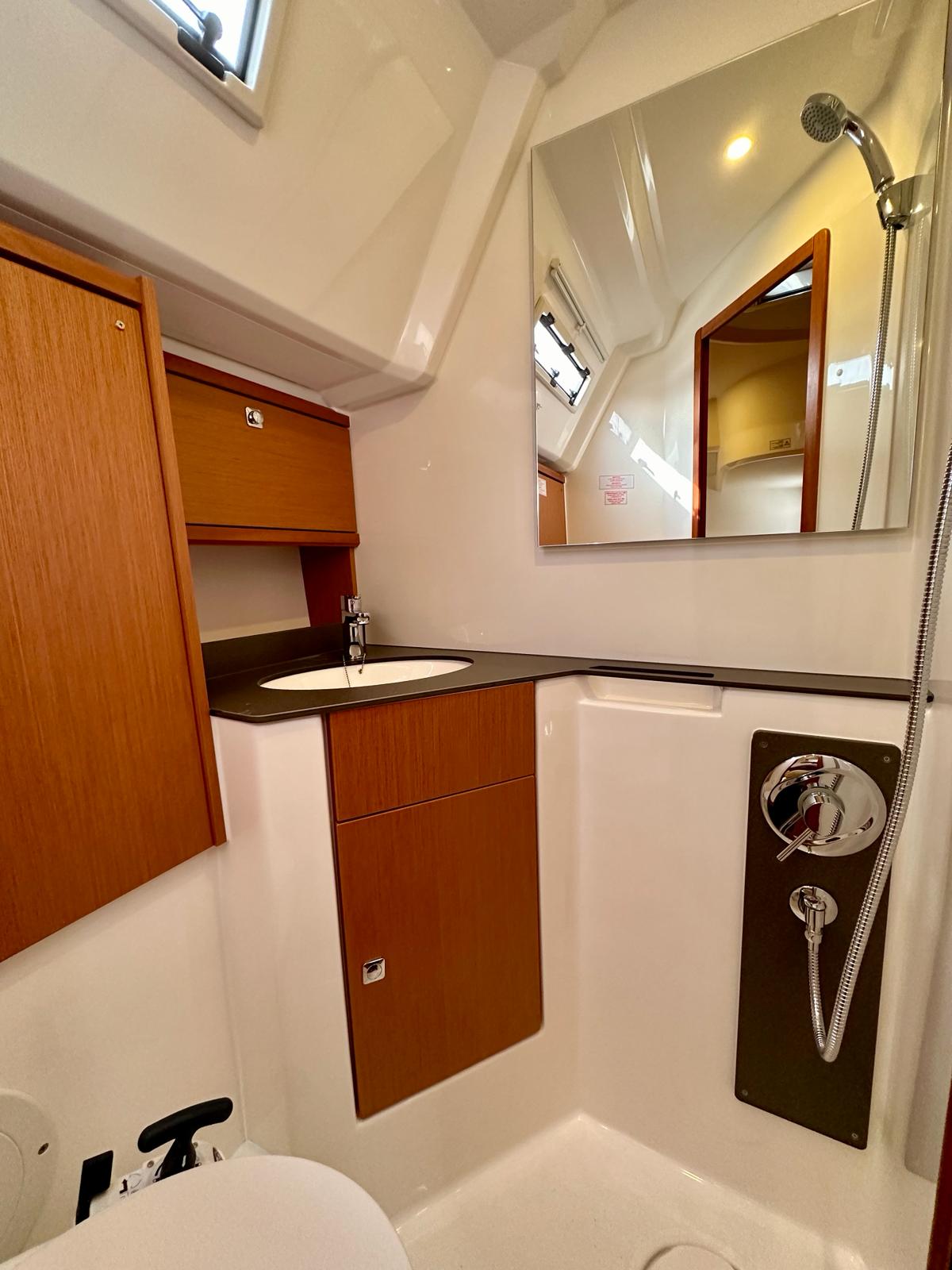 Bavaria Cruiser 46 — photo 4