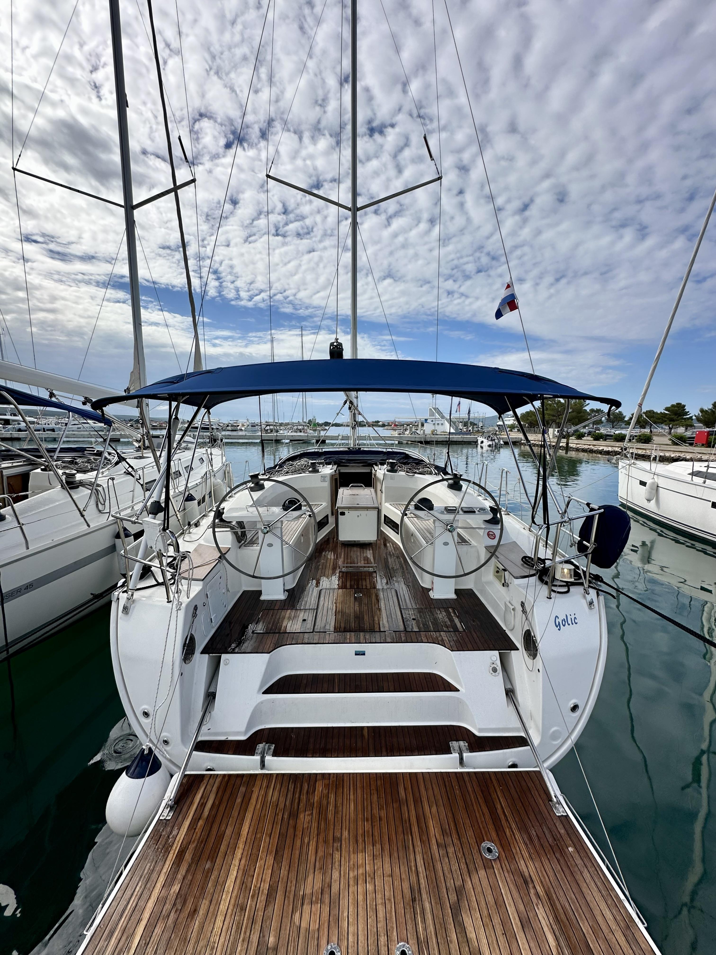 Bavaria Cruiser 45 — photo 13