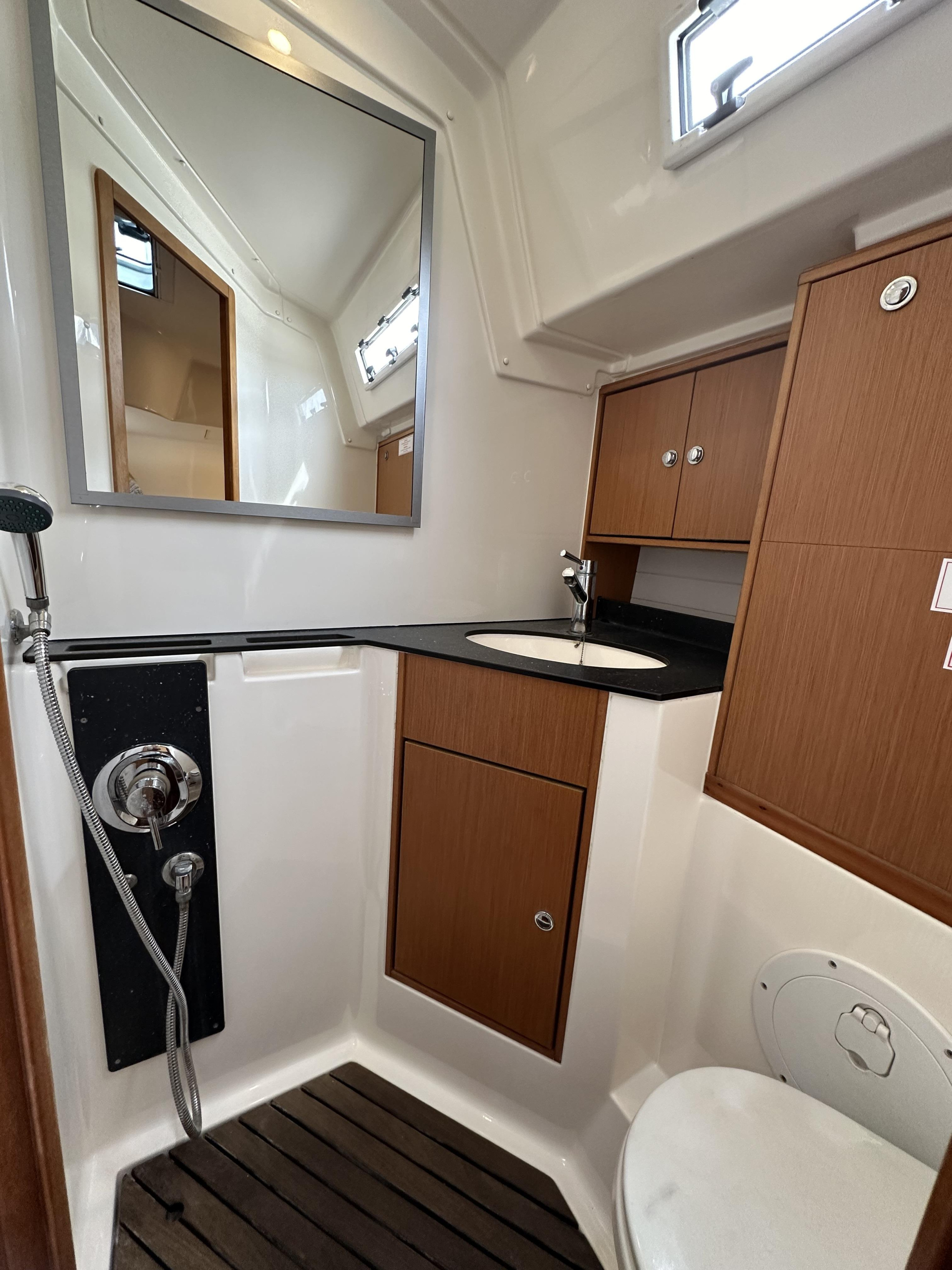 Bavaria Cruiser 45 — photo 14
