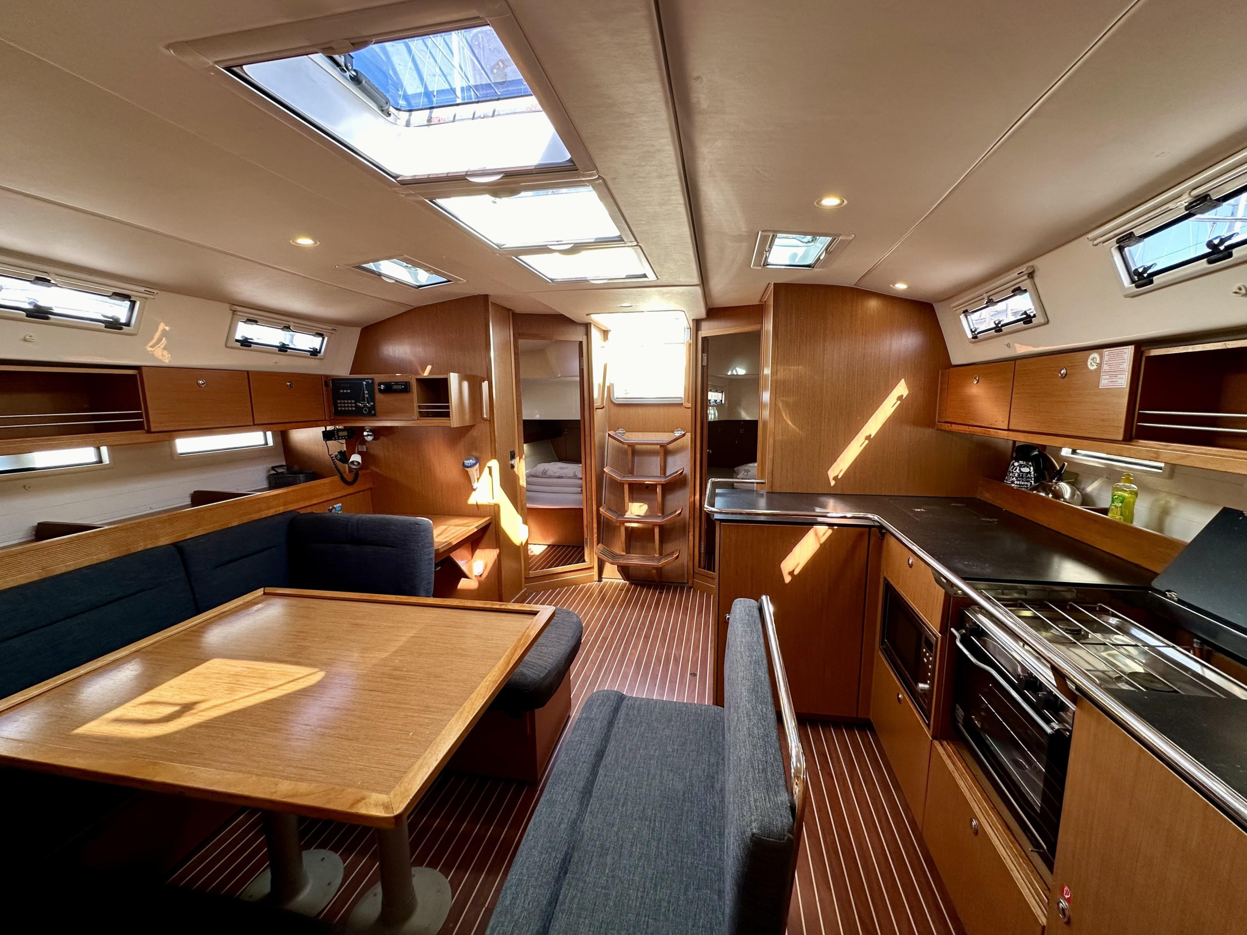 Bavaria Cruiser 45 — photo 18