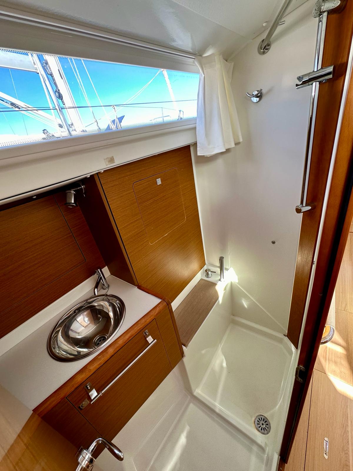 Sun Odyssey 419 — photo 12