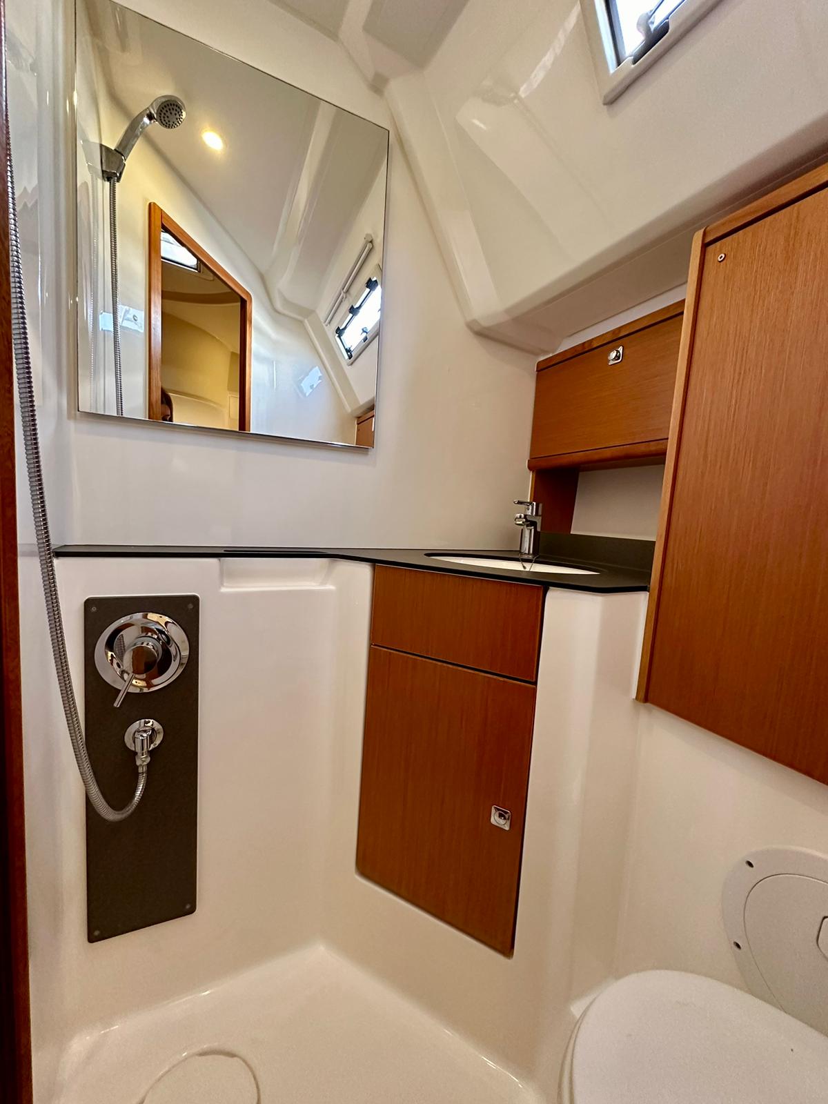 Bavaria Cruiser 46 — photo 9