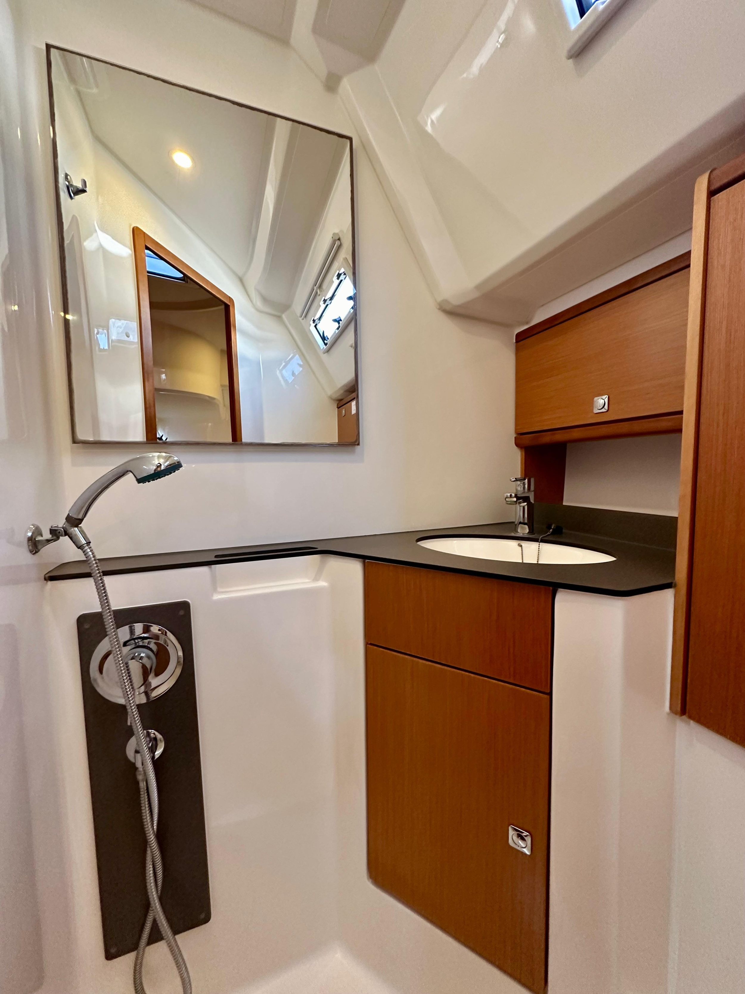 Bavaria Cruiser 46 — photo 2