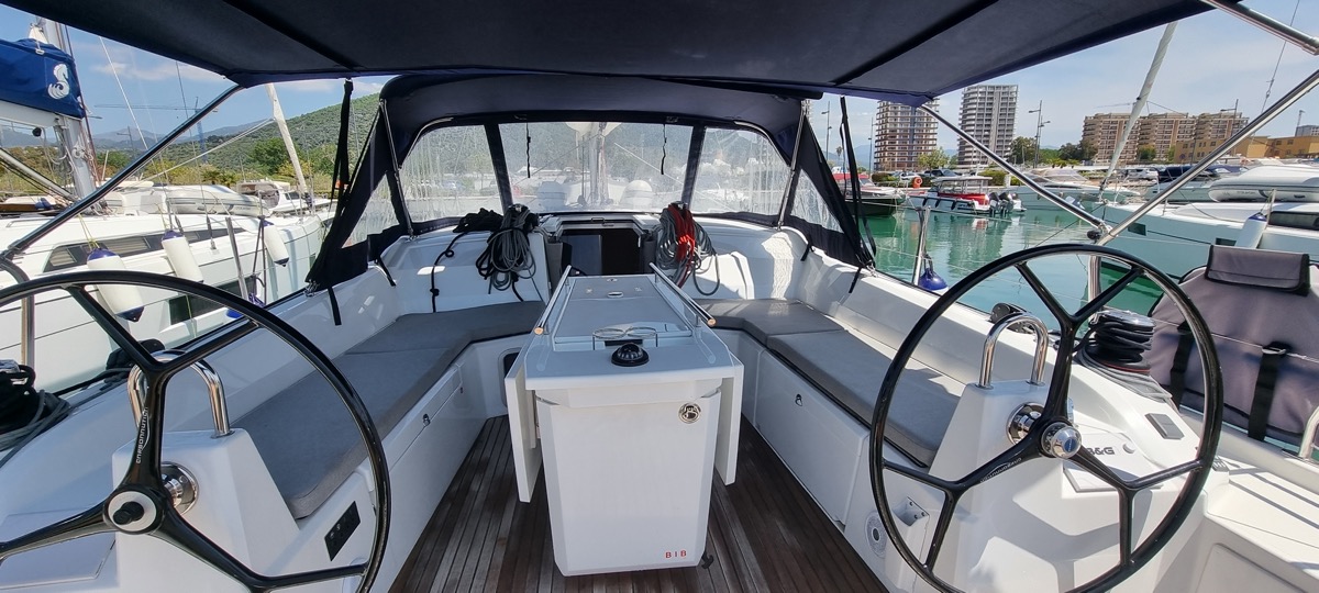 Oceanis 40.1 (3cab) — photo 10