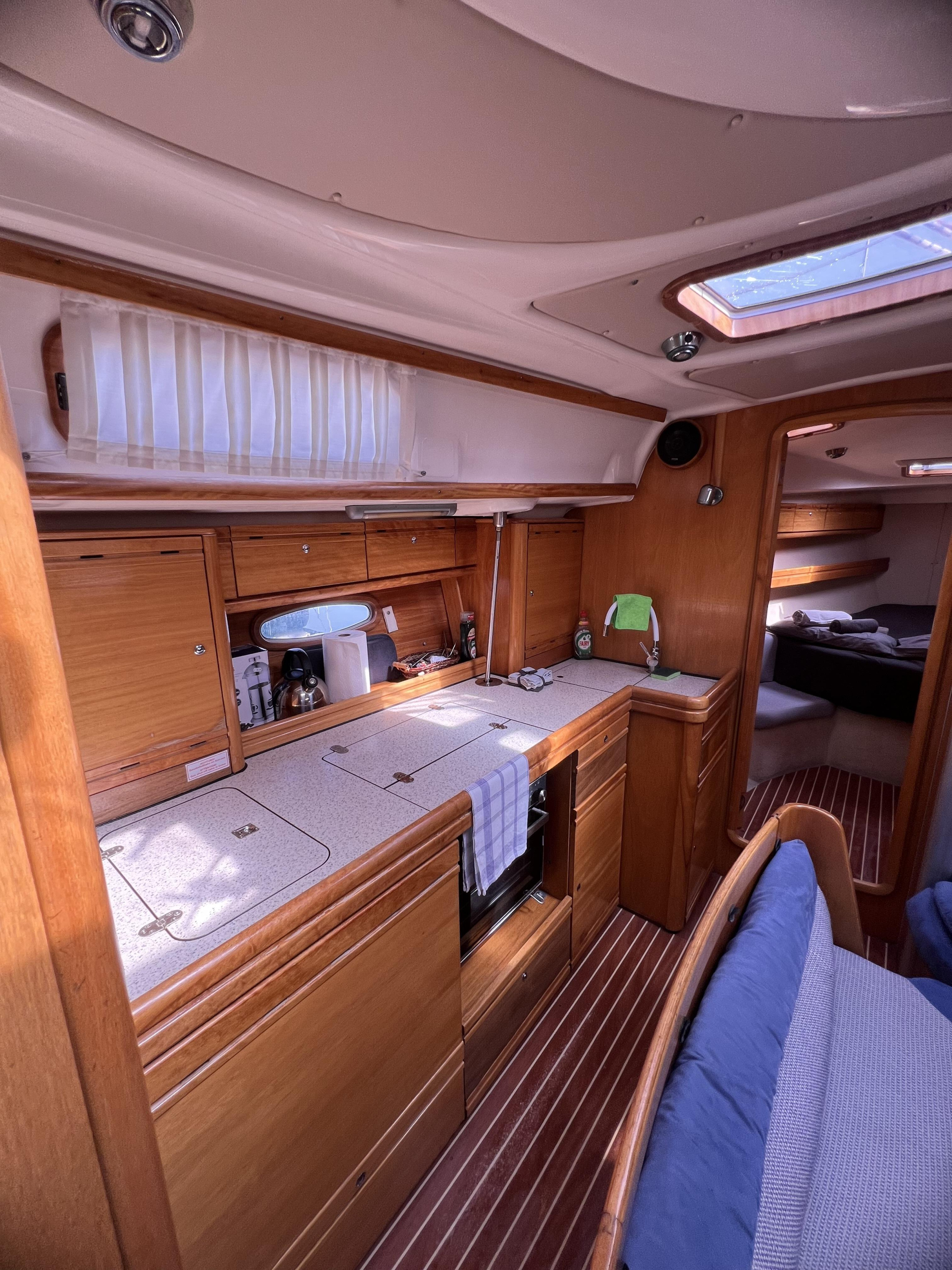 Bavaria 39 Cruiser — photo 13
