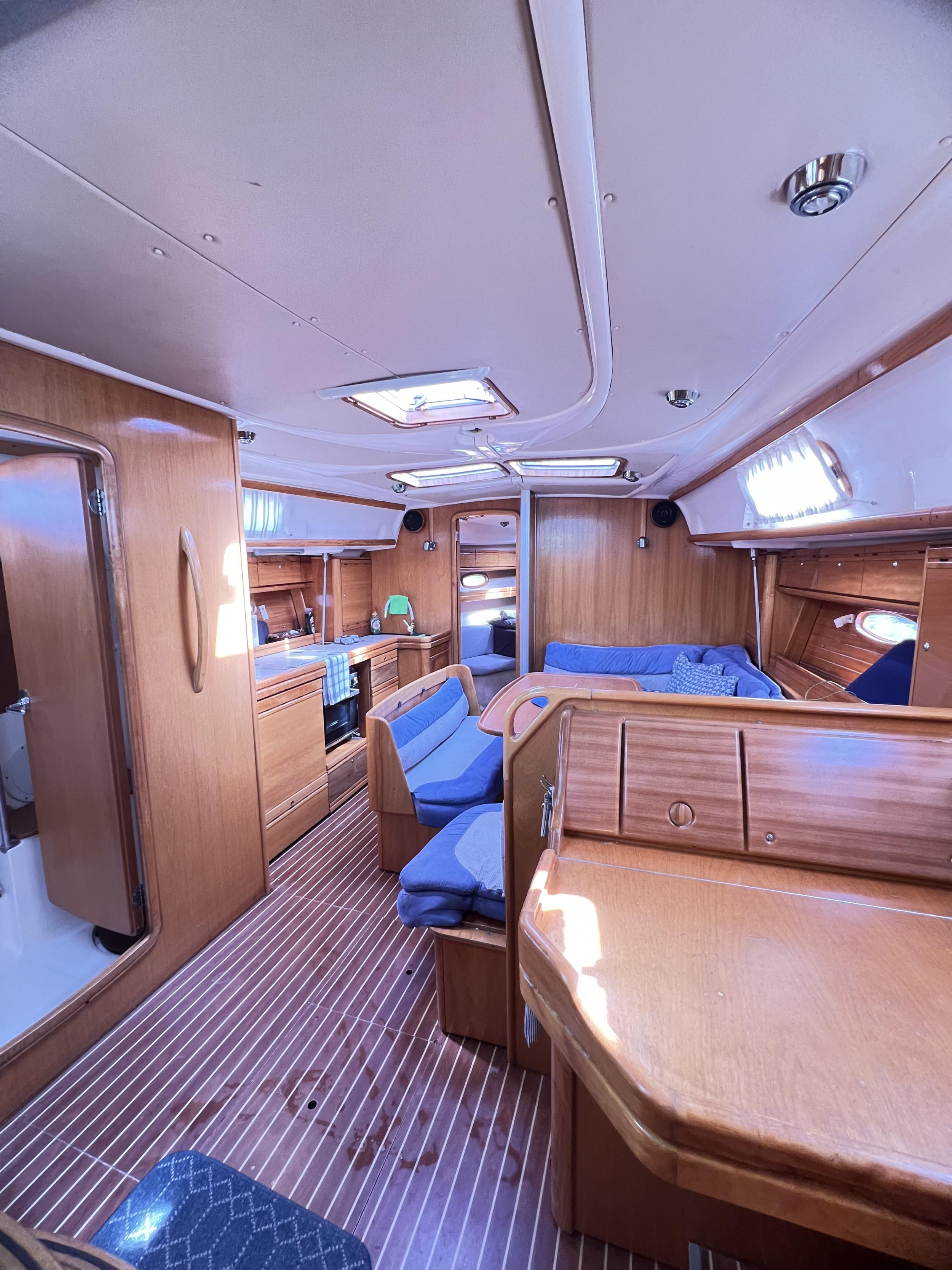 Bavaria 39 Cruiser — photo 14
