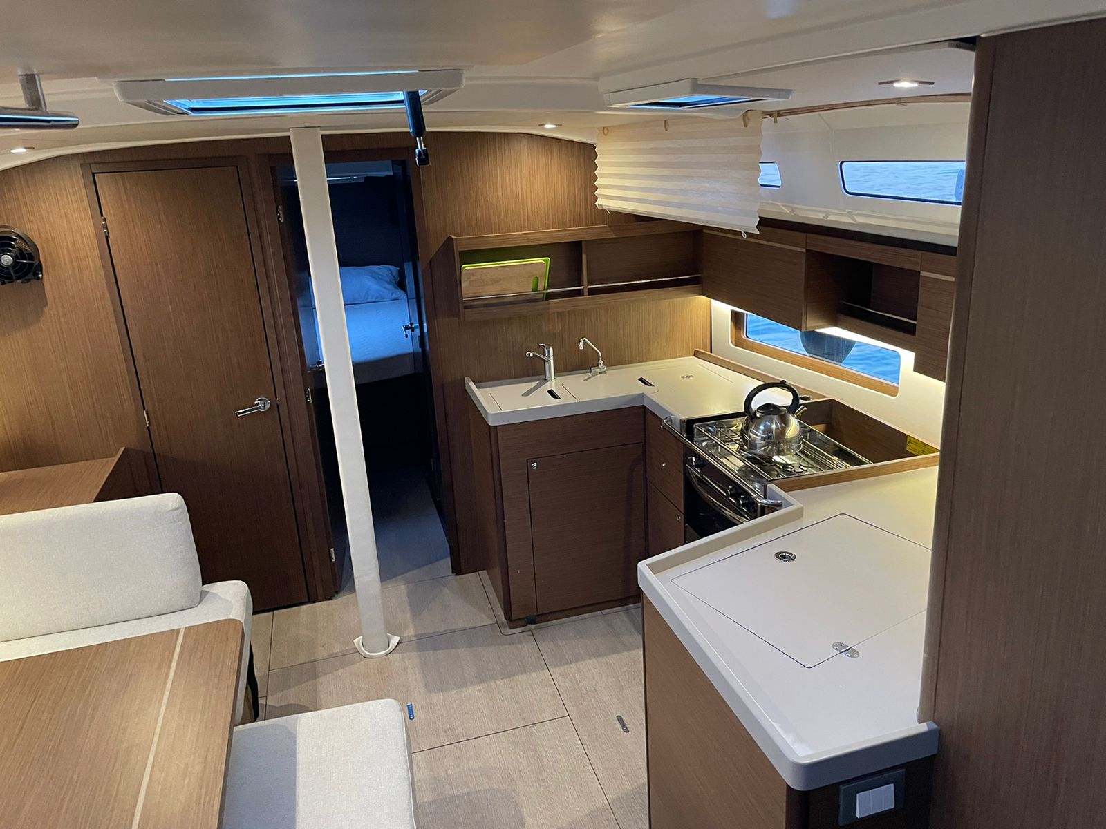 Oceanis 40.1 — photo 2