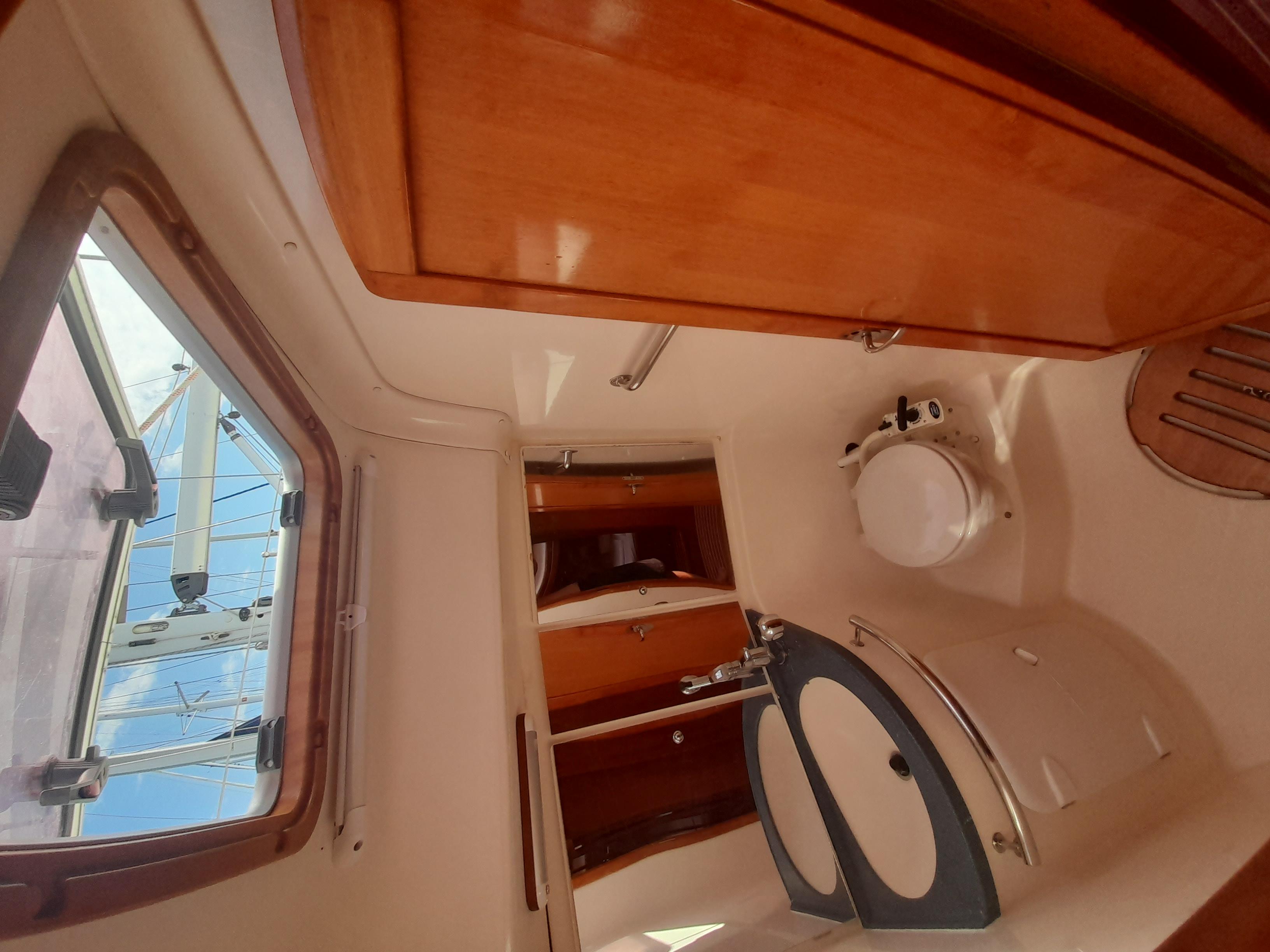 Bavaria 50 Cruiser — photo 12
