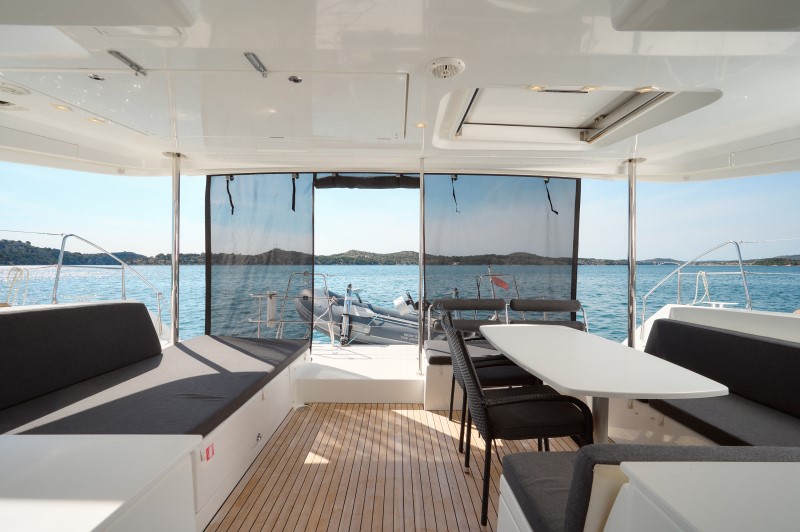 Lagoon 450 — photo 50
