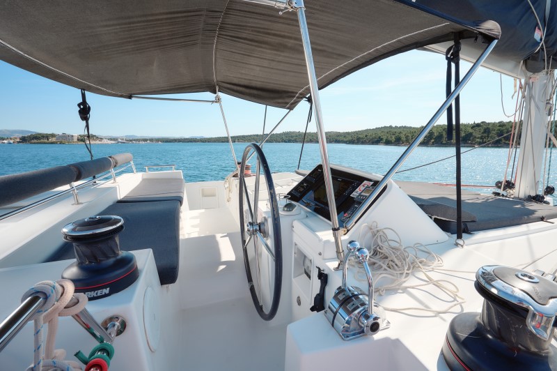Lagoon 450 — photo 53