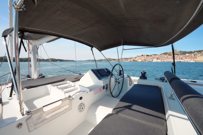 Lagoon 450 — photo 11