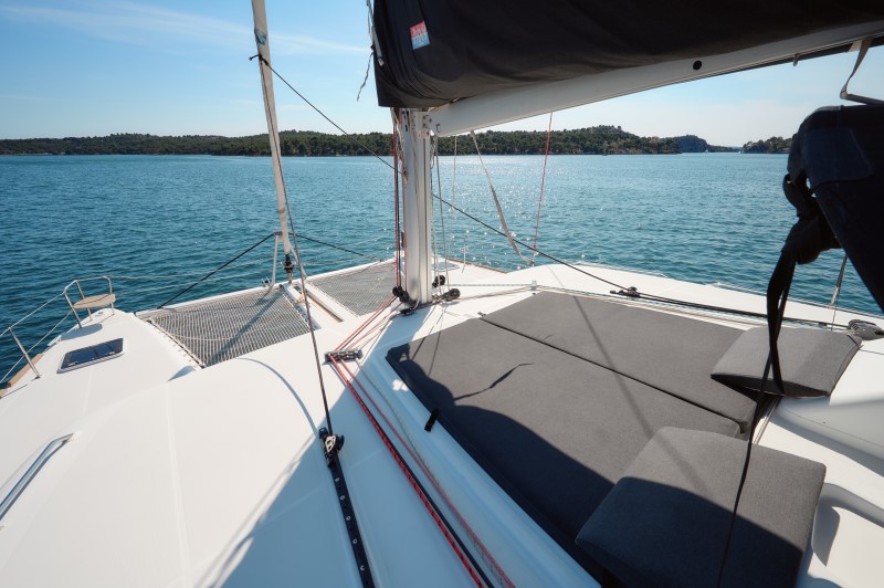 Lagoon 450 — photo 7