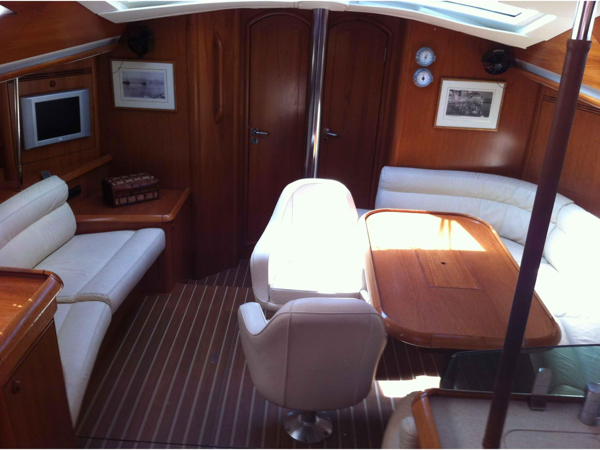Sun Odyssey 49DS — photo 3