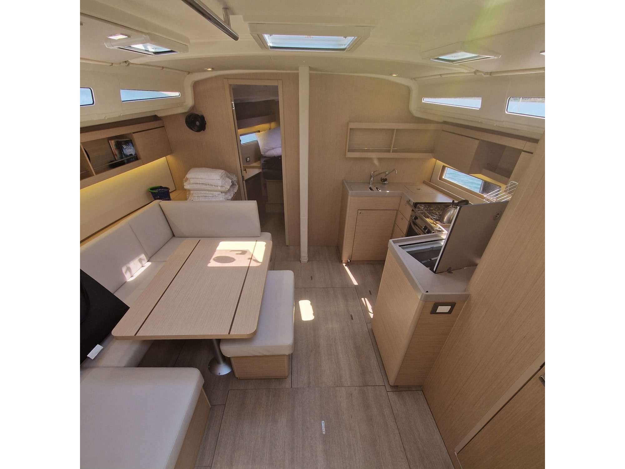 Oceanis 40.1 — photo 5