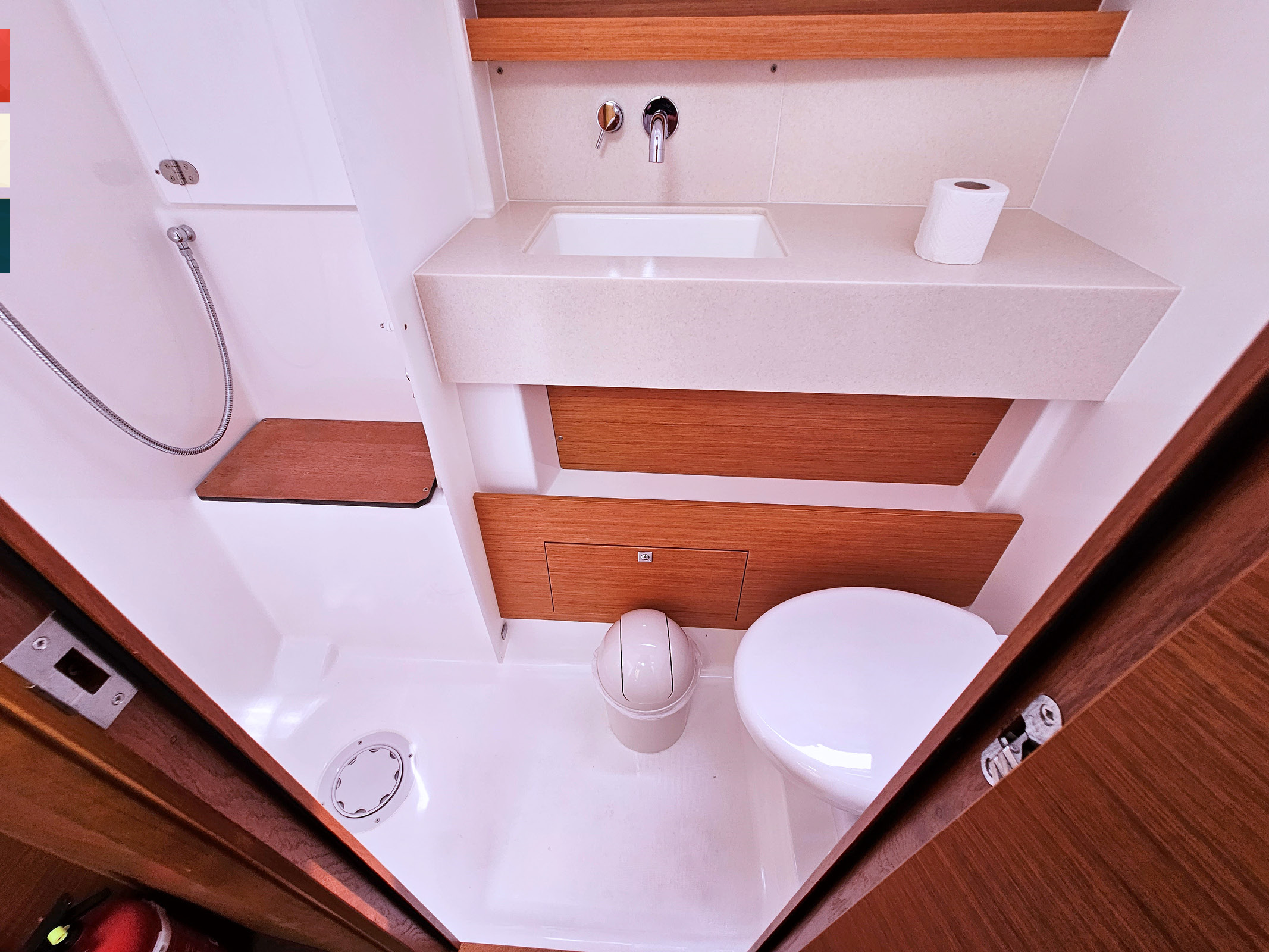 Dufour 470 Grand Large — photo 17