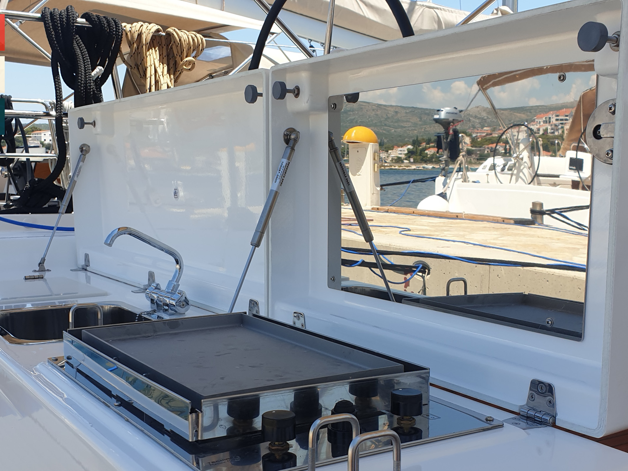 Dufour 430 Grand Large — photo 17
