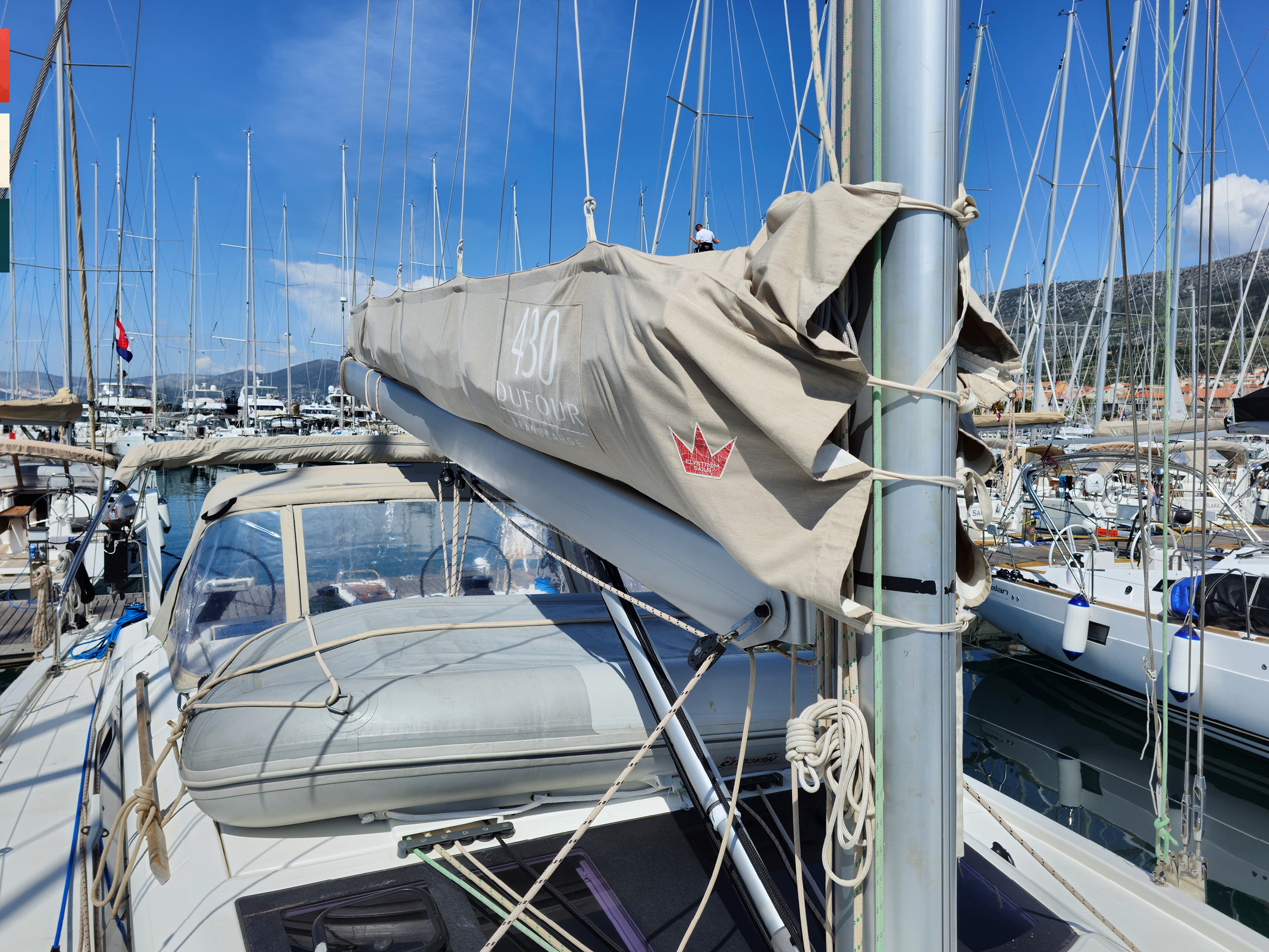 Dufour 430 Grand Large — photo 15