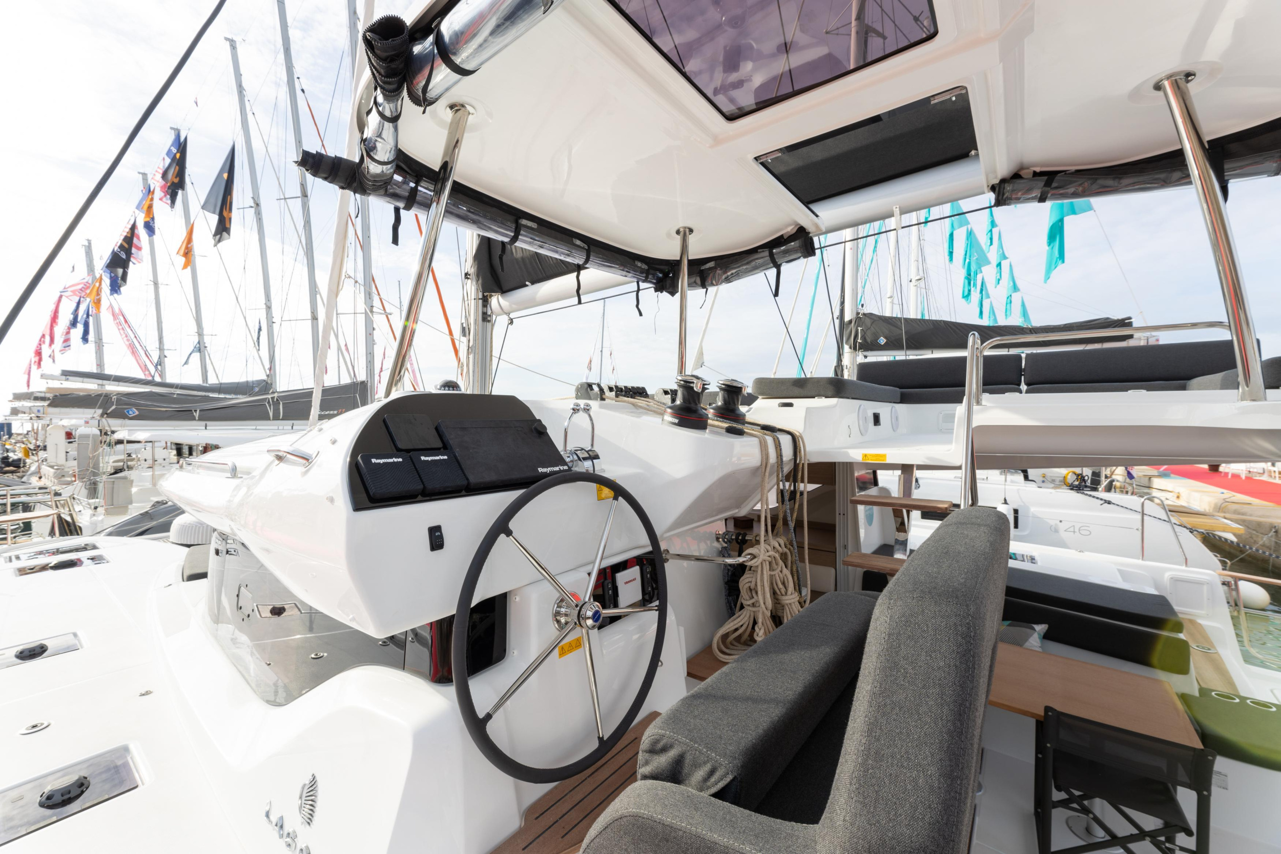Lagoon 43 — photo 16