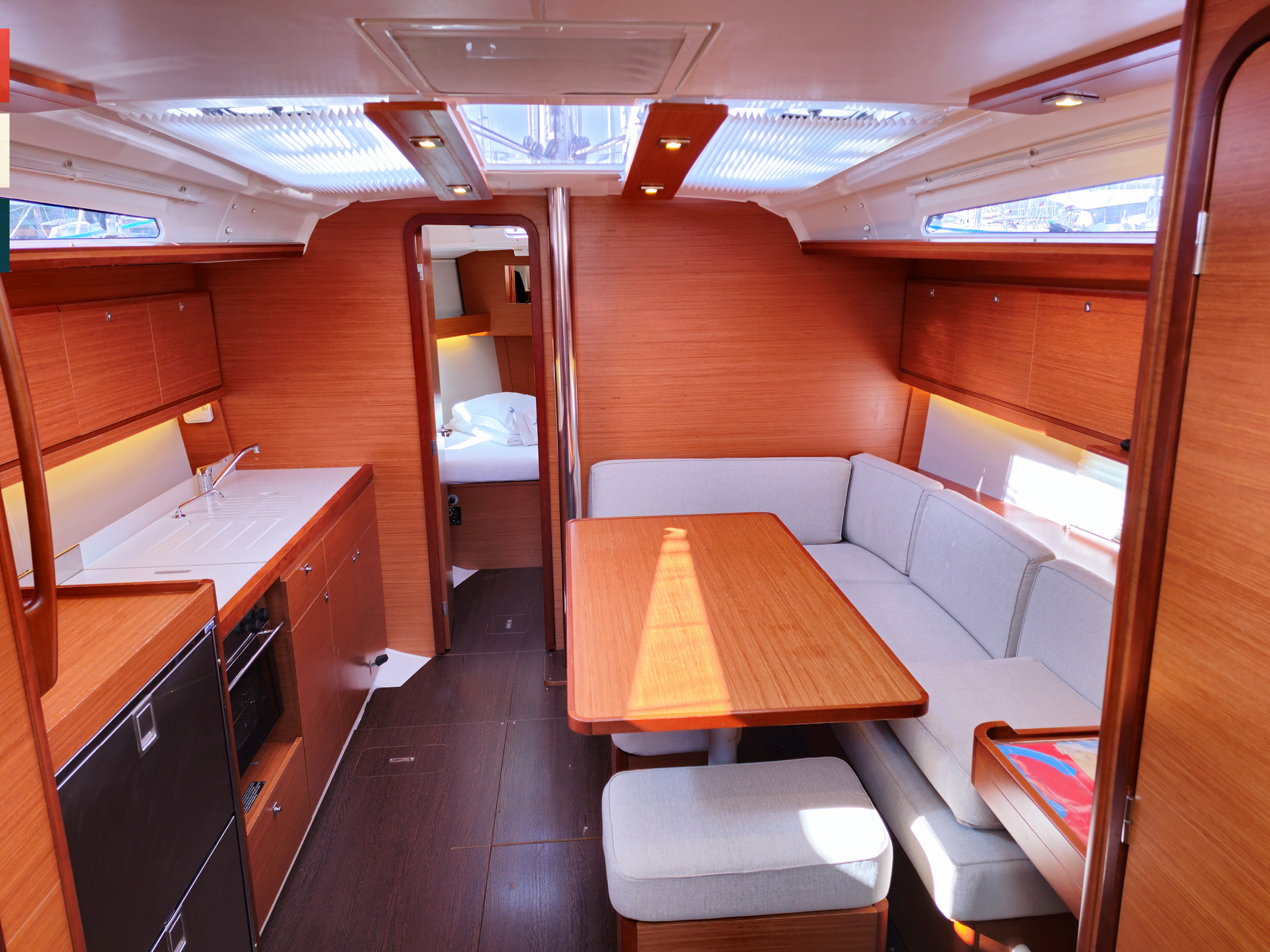 Dufour 390 Grand Large — photo 3