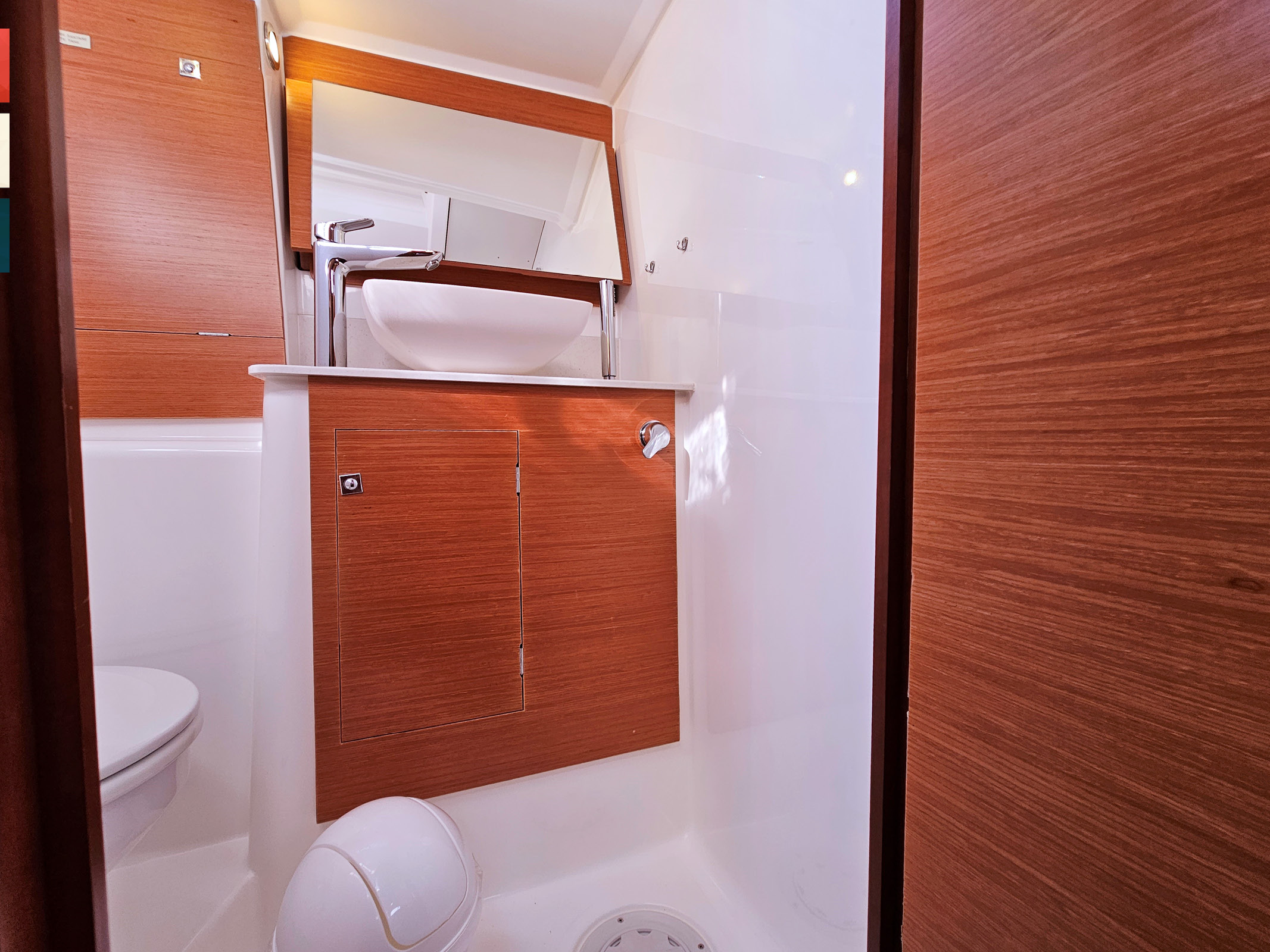 Dufour 390 Grand Large — photo 4